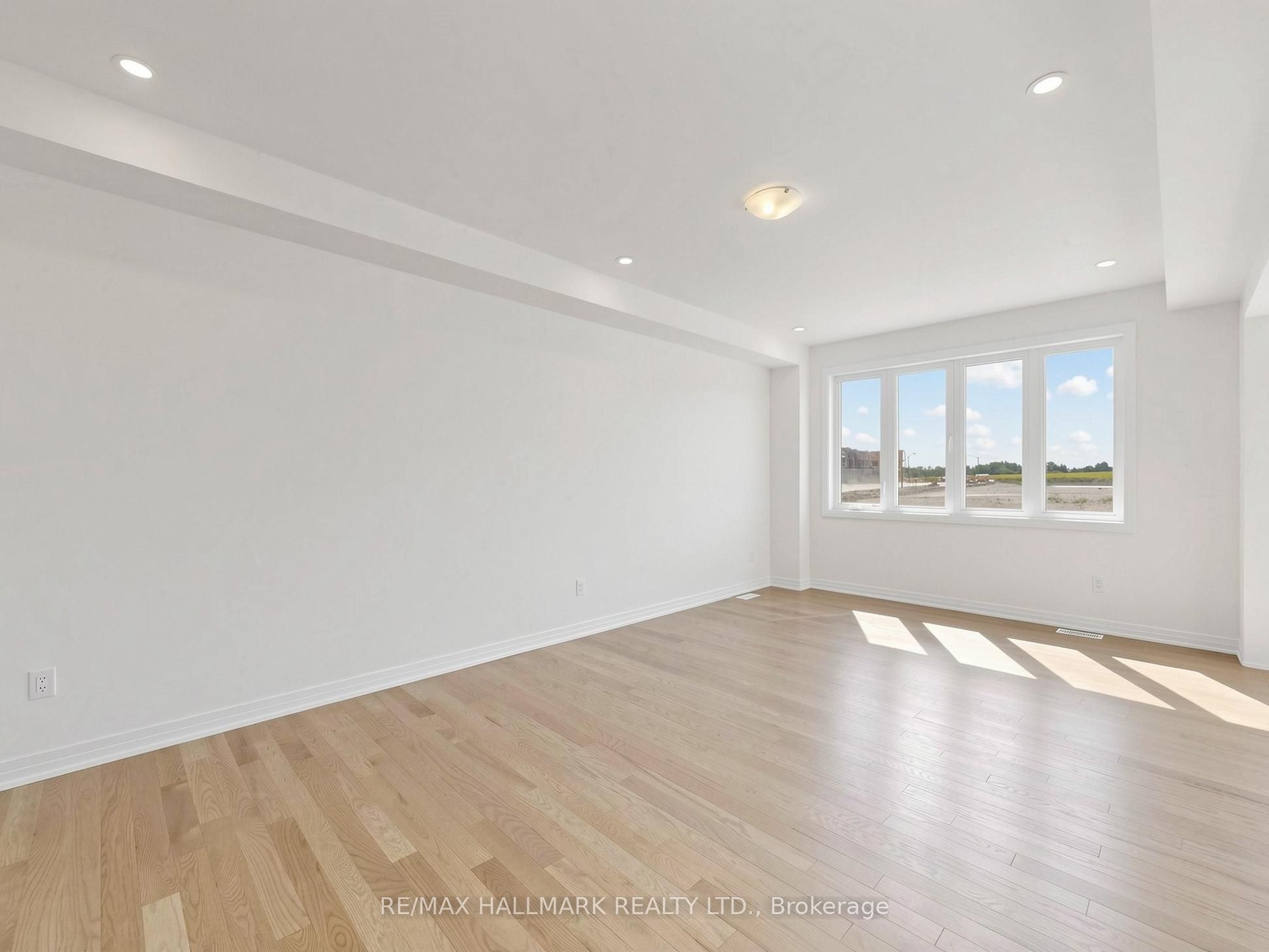 4 Sun Valley Street, Whitby, ON L1M 2A7 photo 4