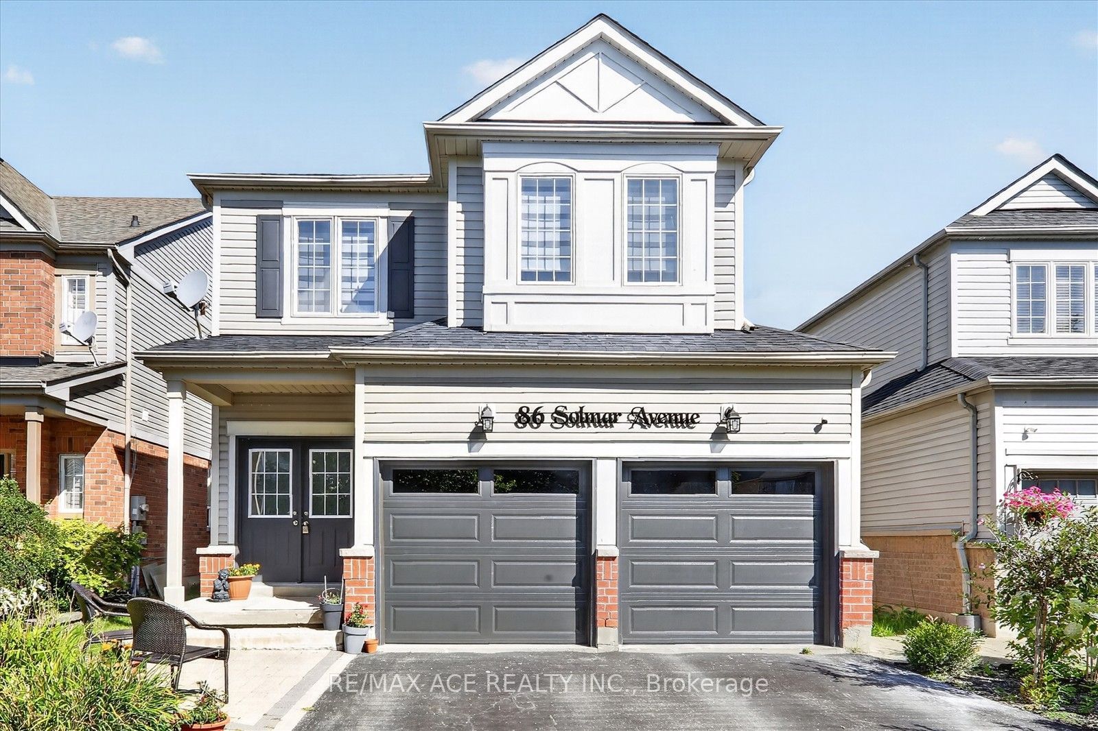 86 Solmar Avenue, Whitby, ON L1R 3G2