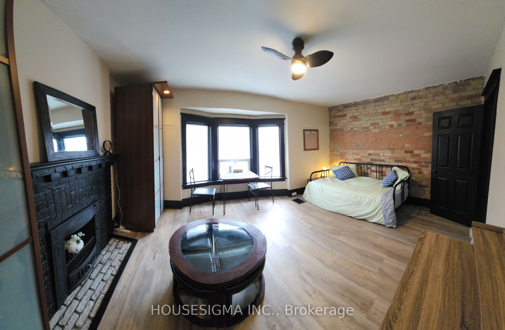 256 Woodbine Avenue, Toronto, ON M4L 3P2 photo 5