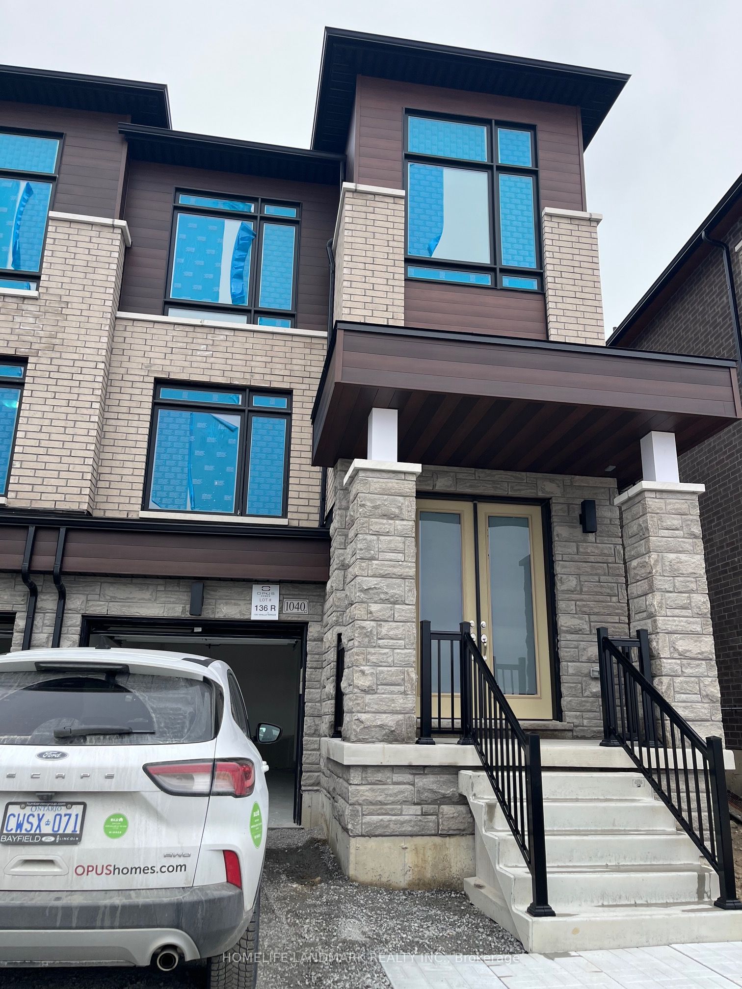 1040 Valhalla Terrace, Pickering, ON L1X 0P8