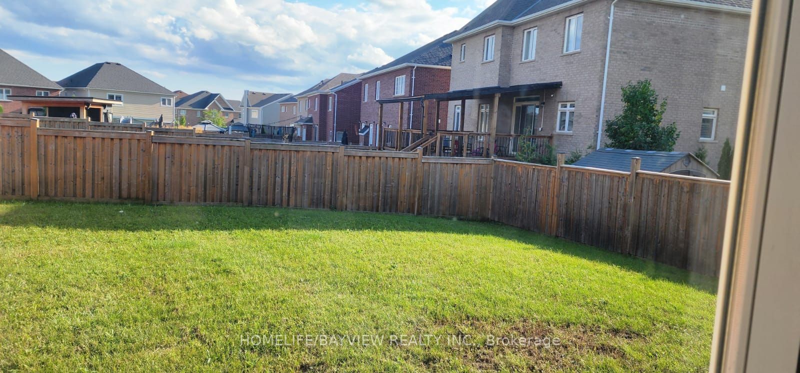 1088 Greenhill Avenue, Oshawa, ON L1H 7K5 photo 2