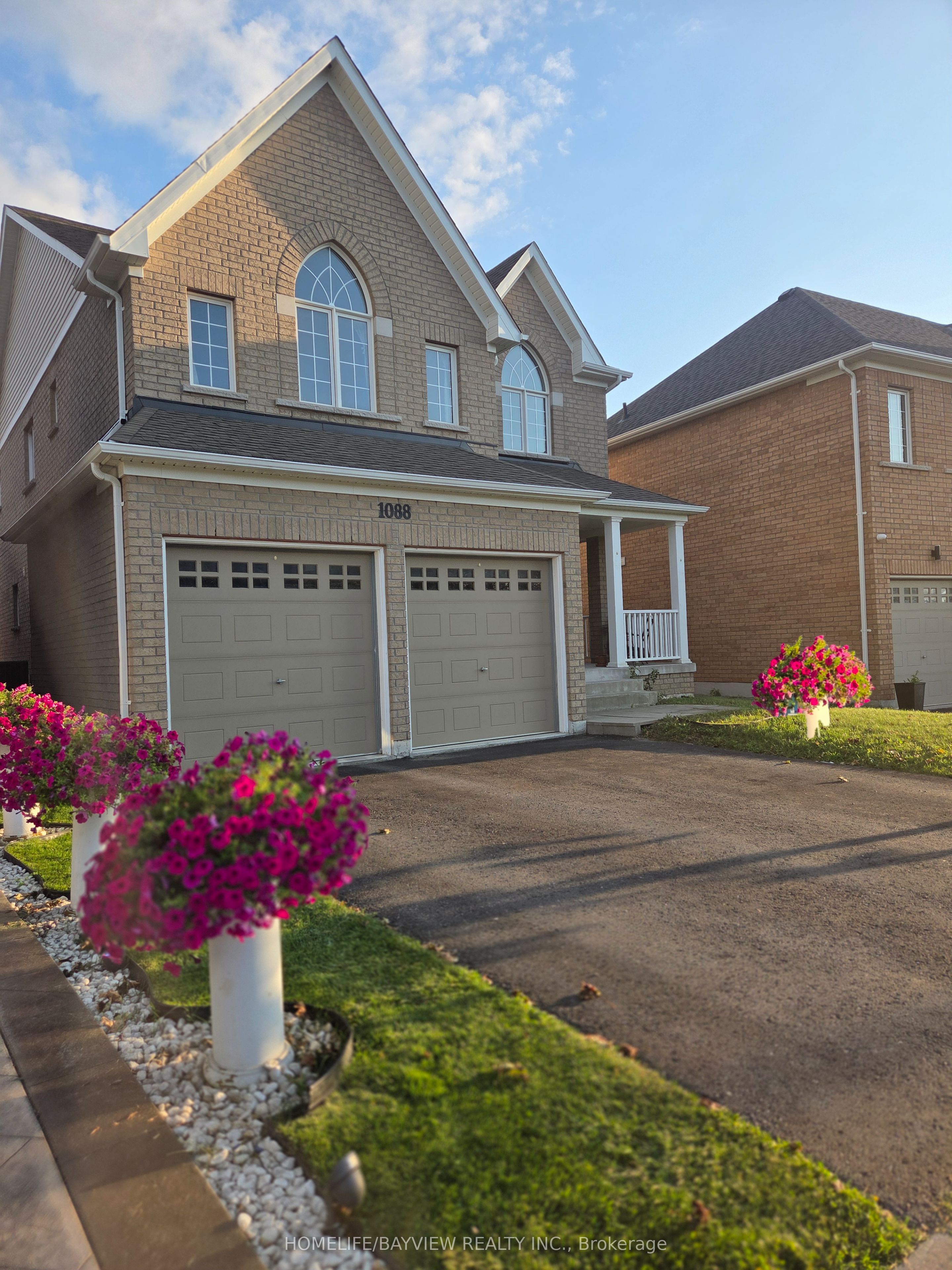 1088 Greenhill Avenue, Oshawa, ON L1H 7K5 photo 3