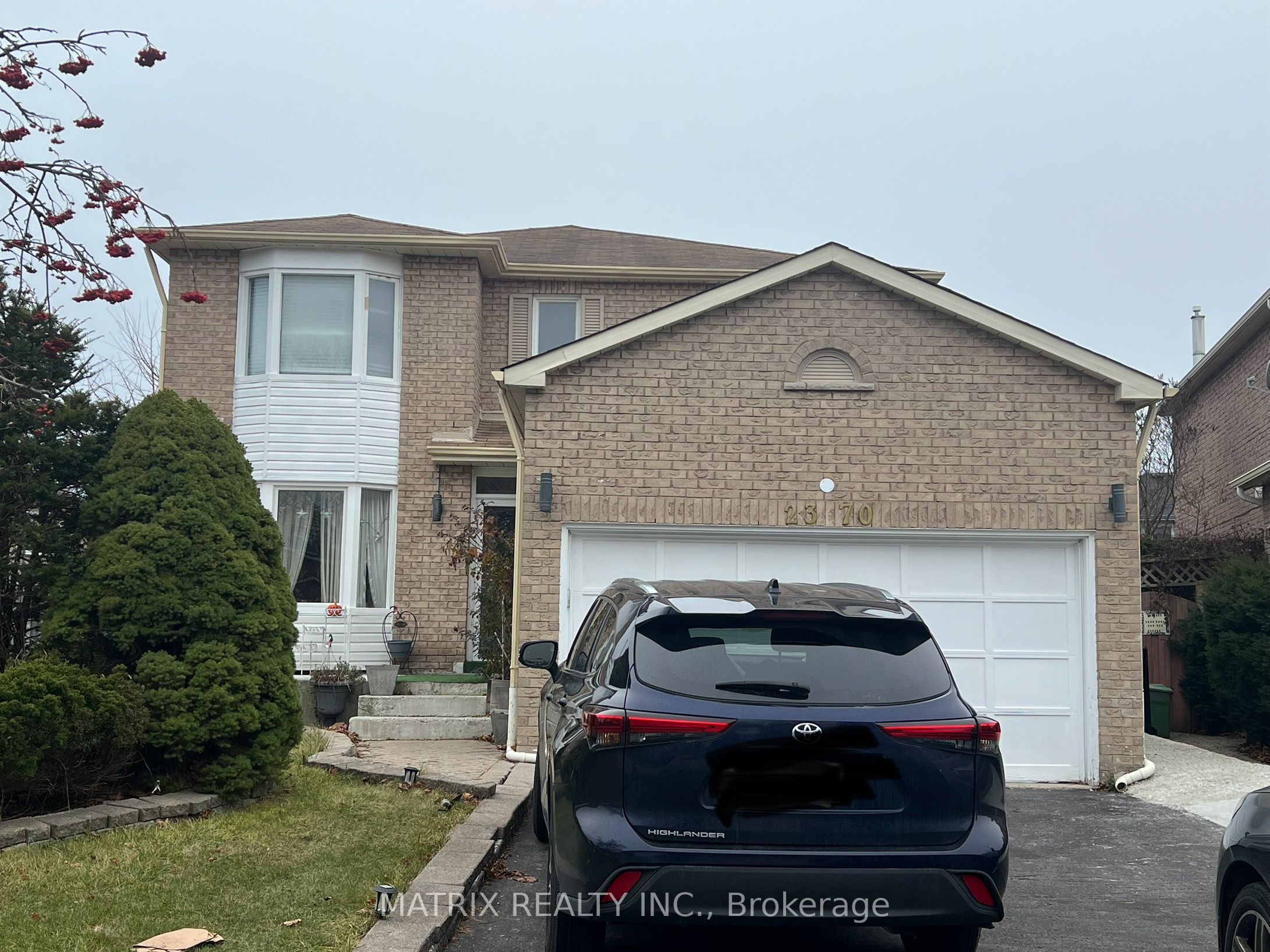 2370 Denvale Drive, Pickering, ON L1X 2H4