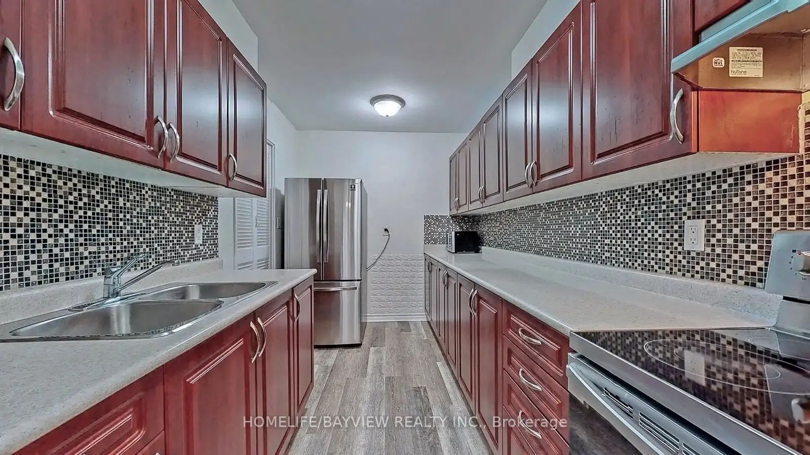 1 Massey Square 1803, Toronto, ON M4C 5L4 photo 2