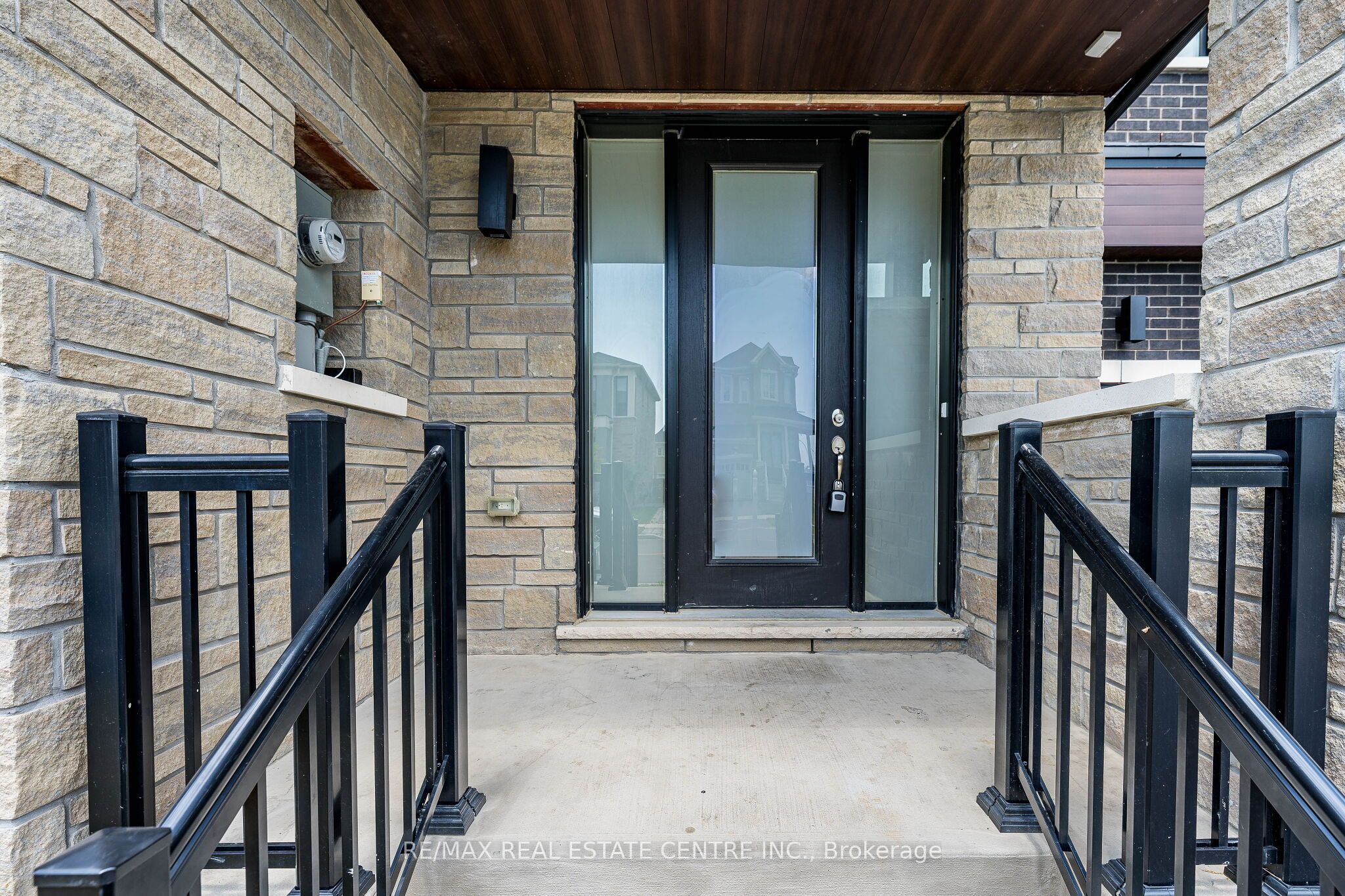 1062 Skyridge Boulevard, Pickering, ON L1X 0G5 photo 4