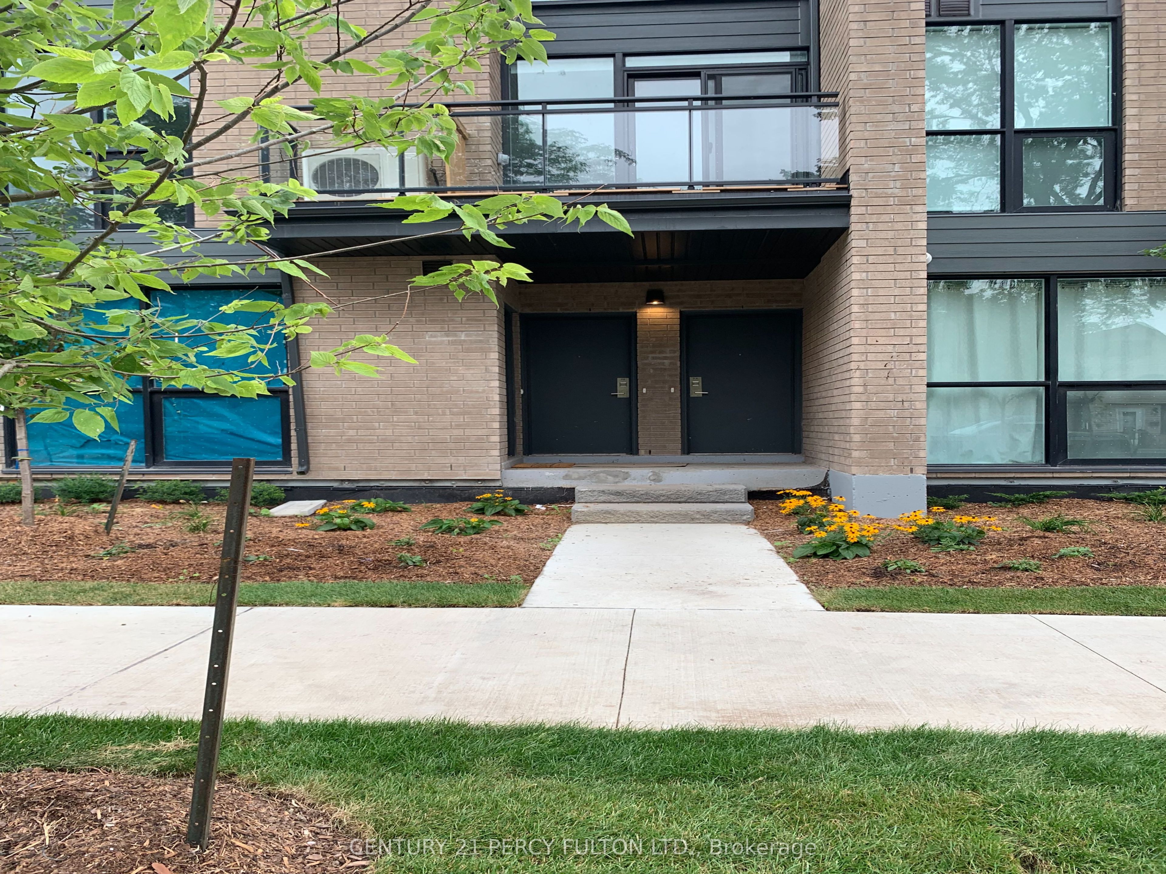 9B Falaise Road, Toronto, ON M1E 0C5