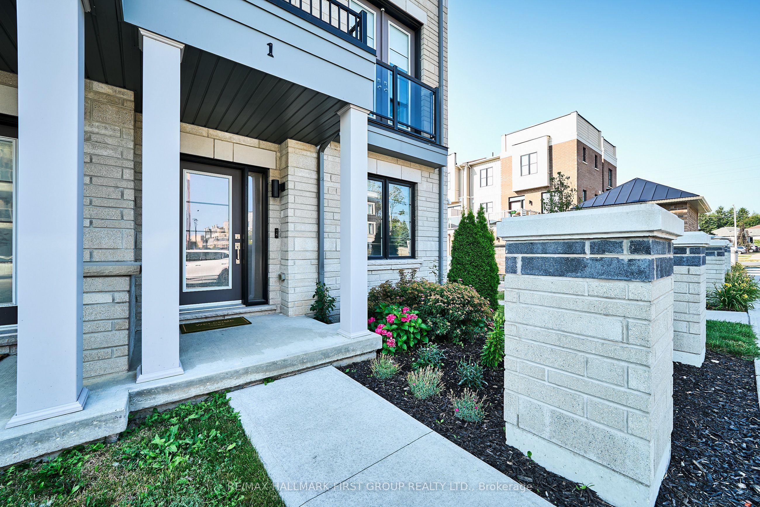 1 Clarington Boulevard, Clarington, ON L1C 7E8 photo 2