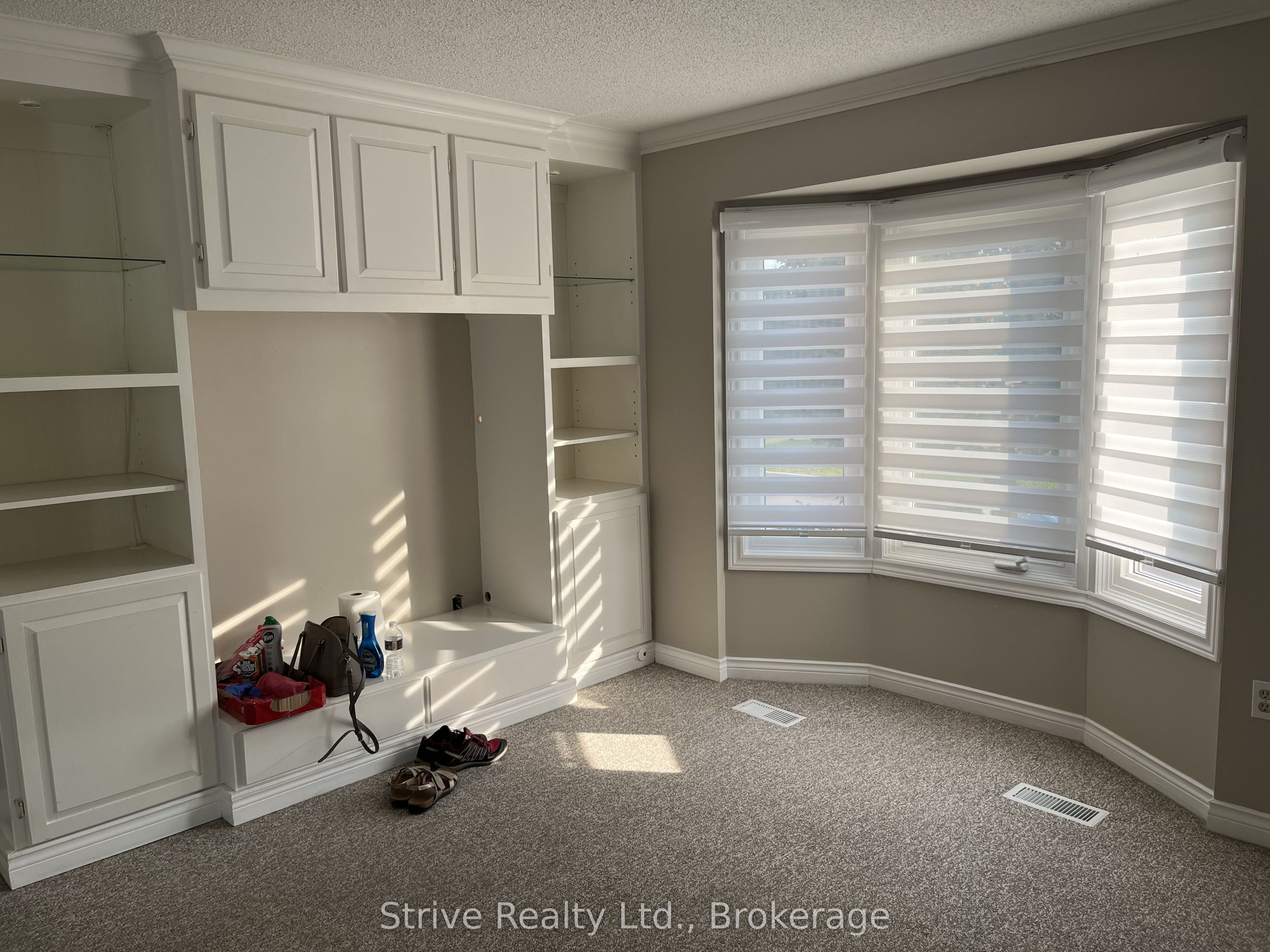 1013 Attersley Drive, Oshawa, ON L1K 2G9 photo 4