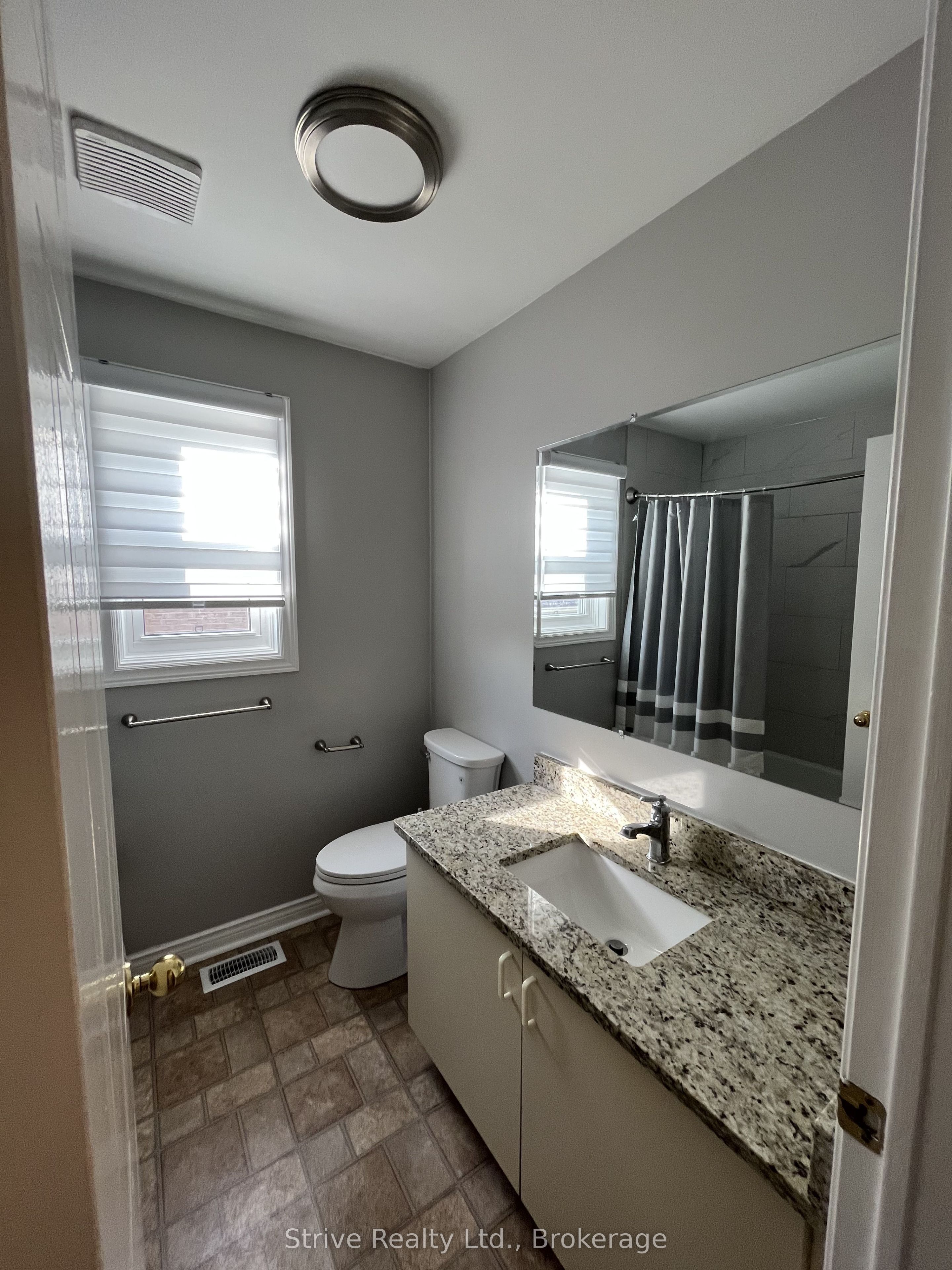 1013 Attersley Drive, Oshawa, ON L1K 2G9 photo 5