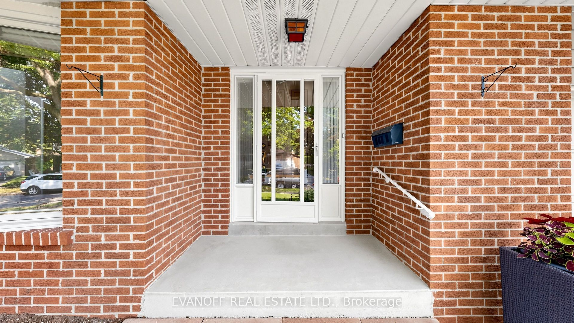 67 Satchell Boulevard, Toronto, ON M1C 3B3 photo 2