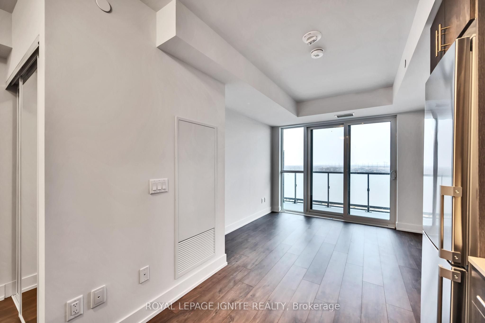 2550 Simcoe Street N 905, Oshawa, ON L1L 0R5 photo 5
