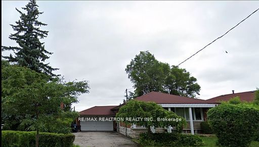 49 Janray (BSMNT) Drive, Toronto, ON M1G 1Y2