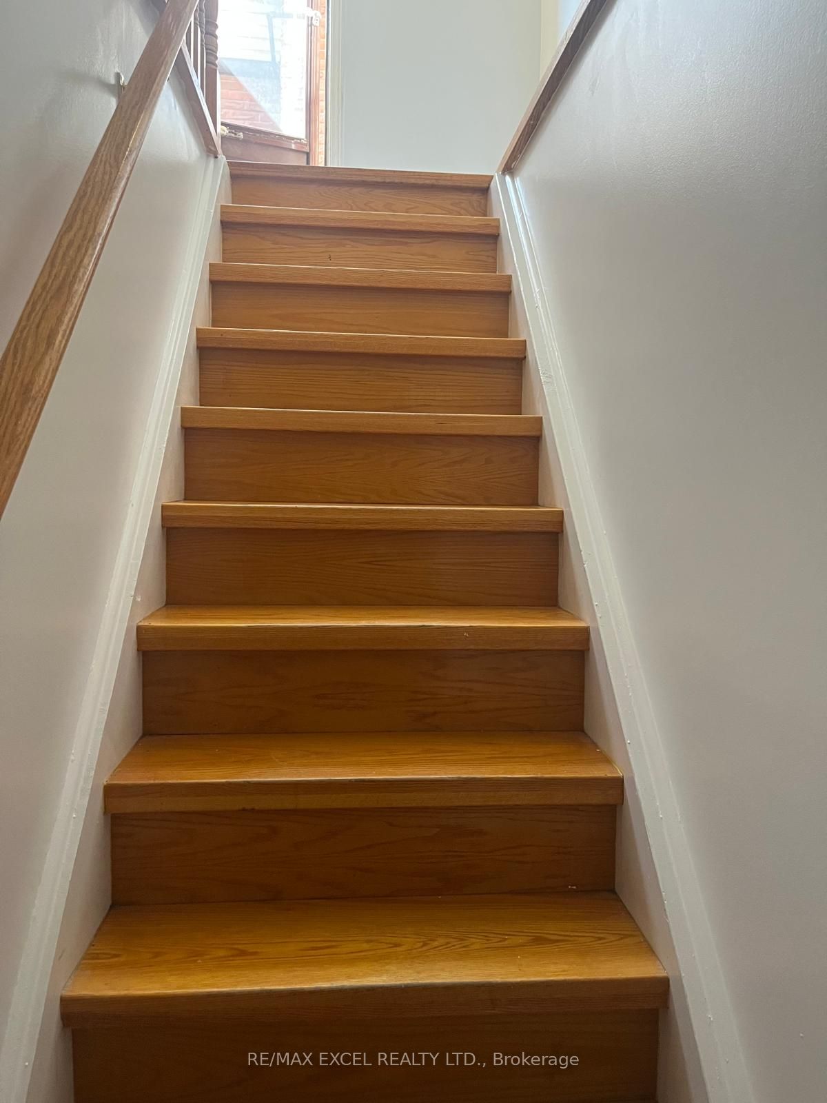 267 Port Royal Trail Bsmt, Toronto, ON M1V 2K2 photo 3