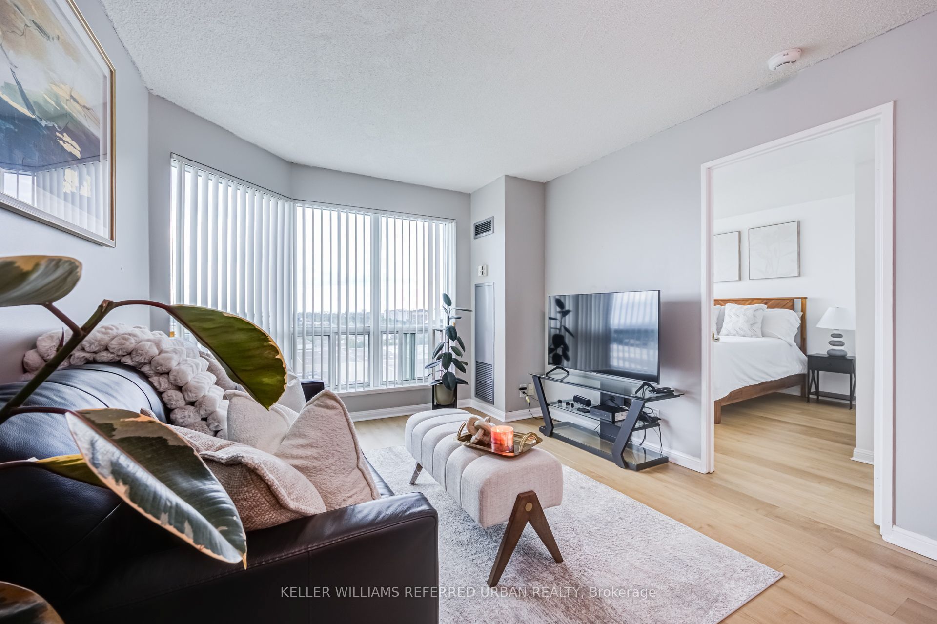 11 Lee Centre Drive 1908, Toronto, ON M1H 3J5 photo 5