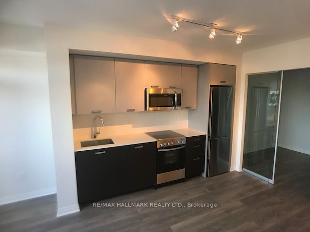 2301 Danforth Avenue 324, Toronto, ON M4C 1K5 photo 4
