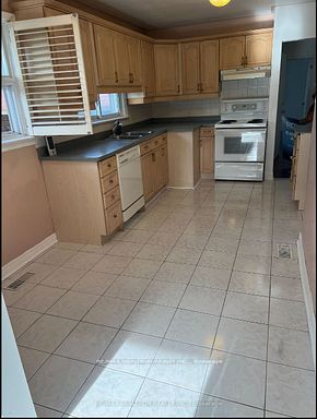 49 Janray Drive, Toronto, ON M1G 1Y2 photo 2