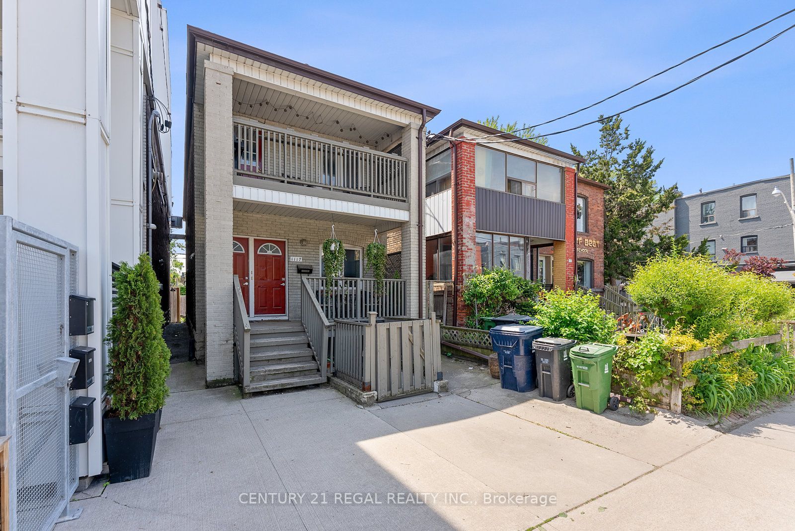 1117 Queen Street E 2nd Floor, Toronto, ON M4M 1K9