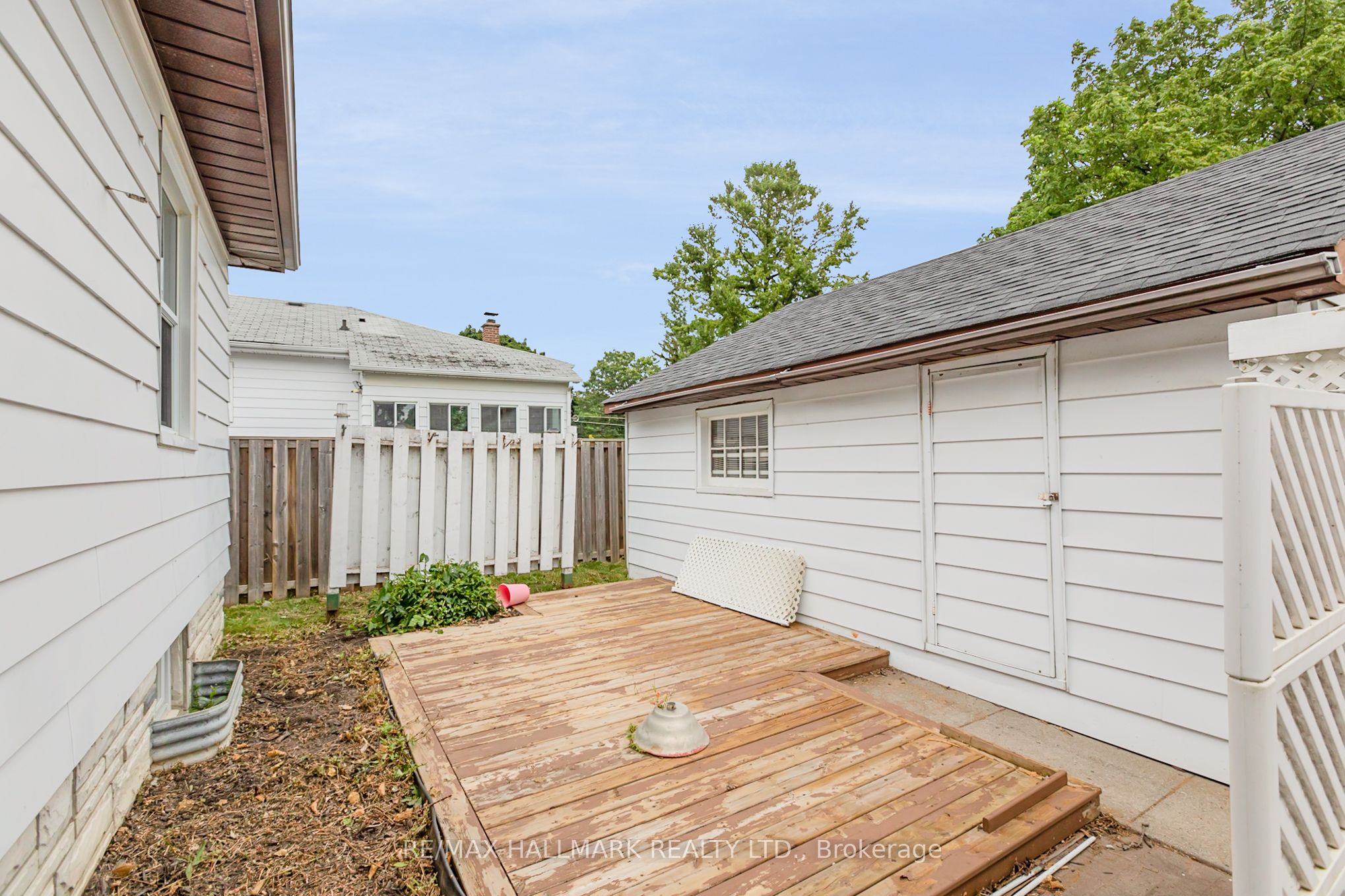 201 High Street Upper, Whitby, ON L1N 5H5 photo 4