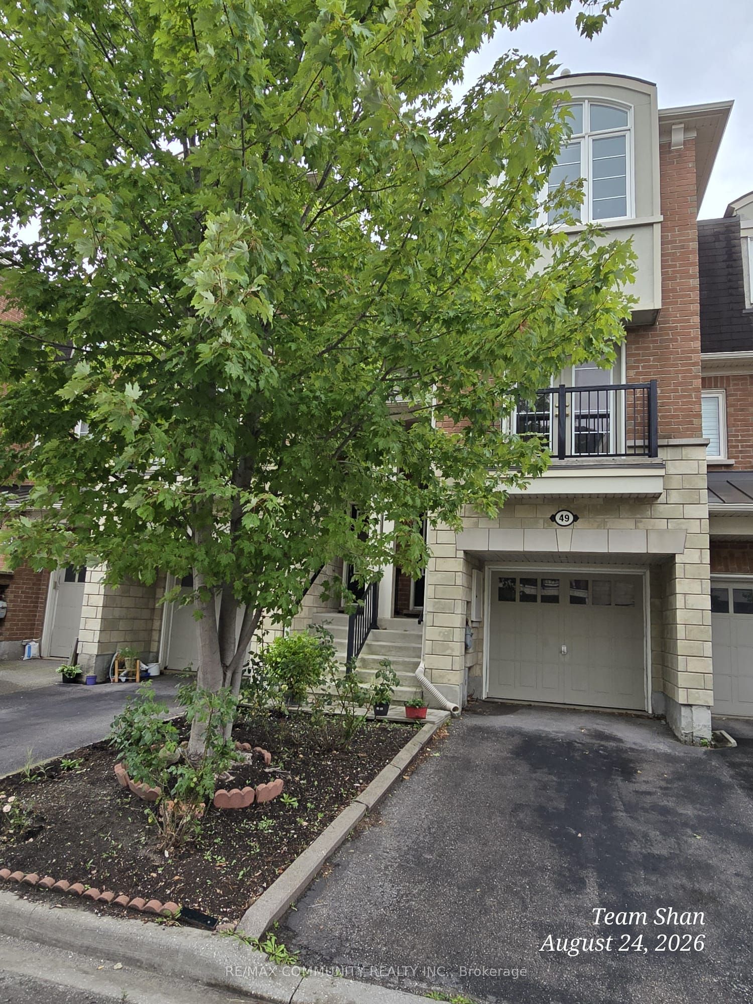 49 Ferguson Street, Toronto, ON M1L 0C9 photo 2