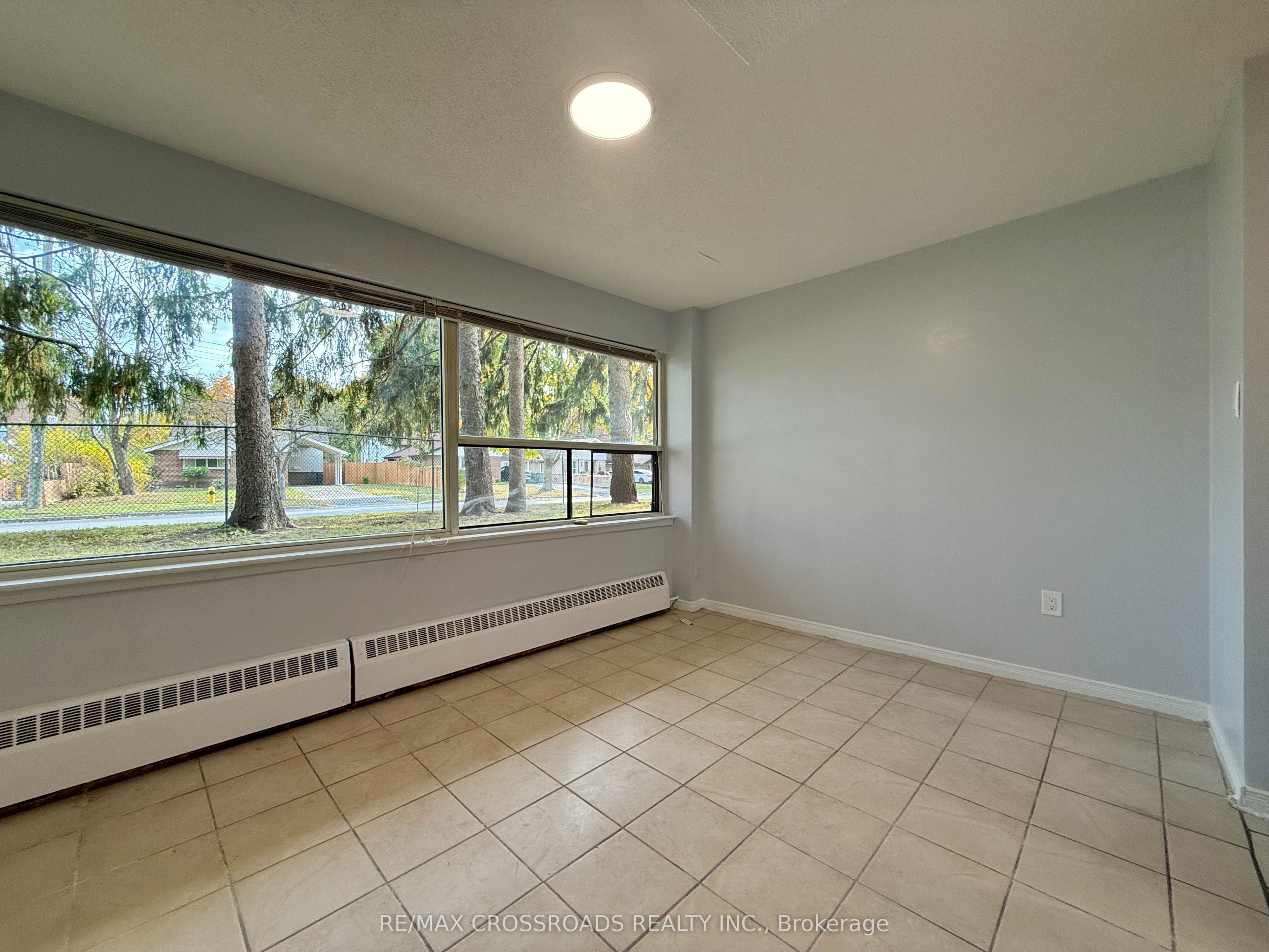 1191 Ellesmere Road B3, Toronto, ON M1P 2X6 photo 3