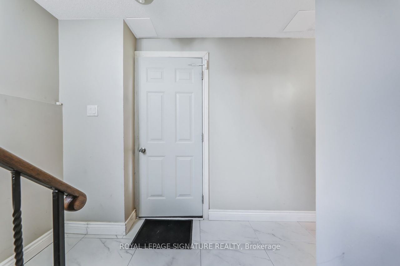 1905 Rosefield Road Bsmt, Pickering, ON L1V 3K1 photo 4