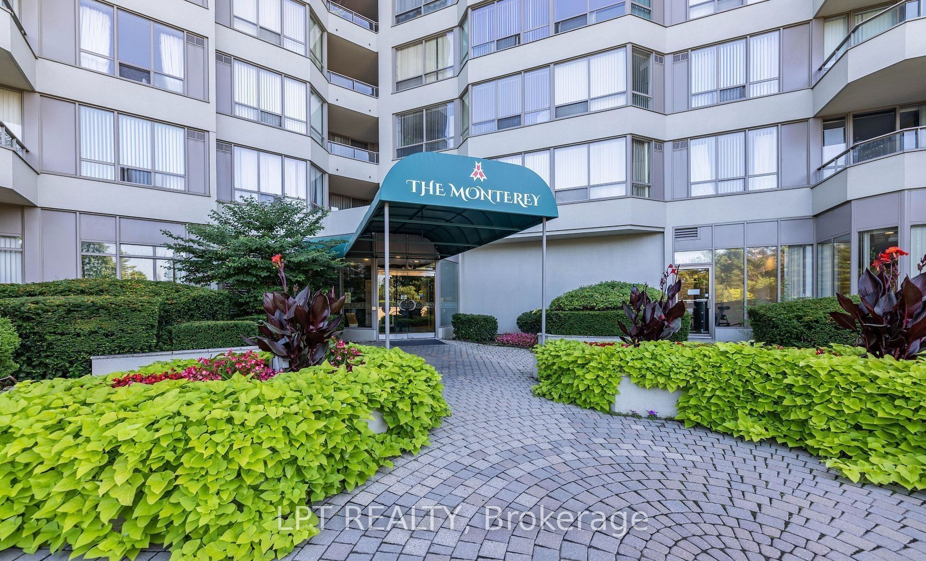 175 Bamburgh Circle ph7, Toronto, ON M1W 3X8