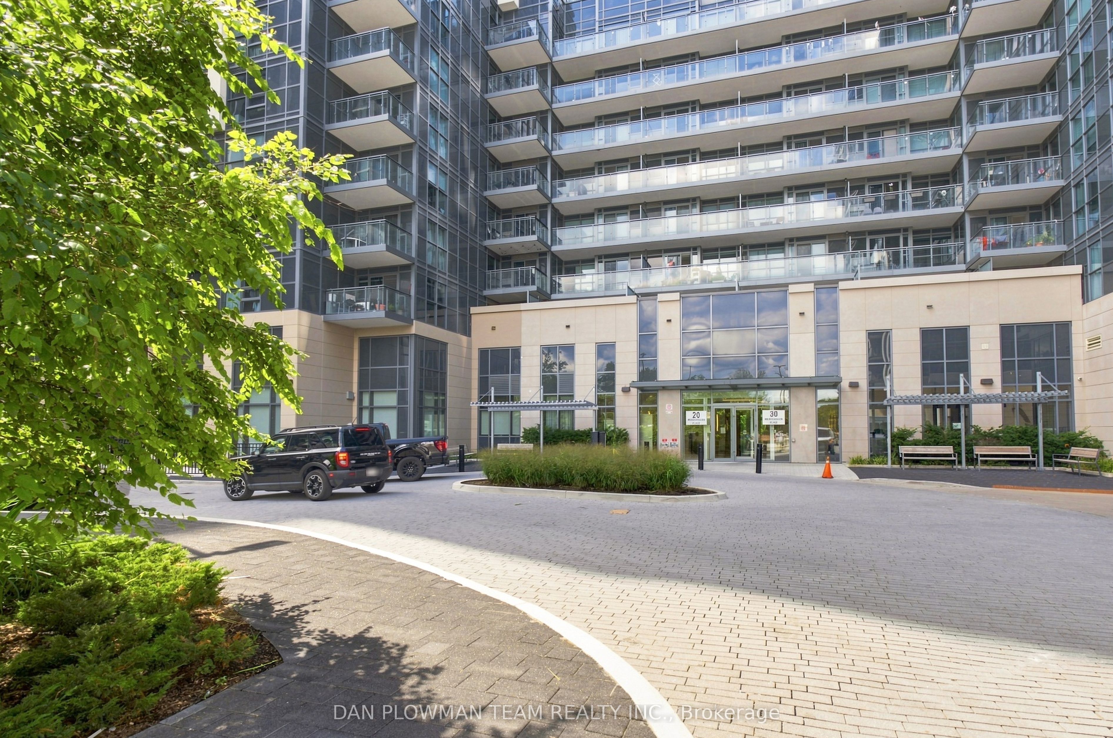20 Meadowglen Place 227, Toronto, ON M1H 2Y5 photo 2