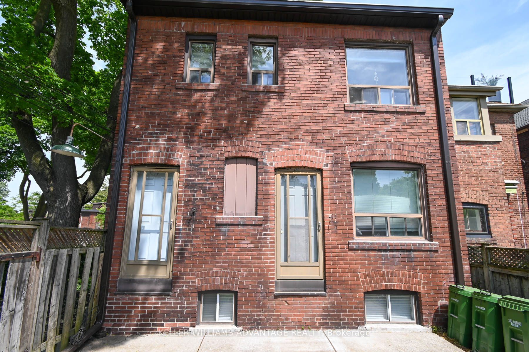 110-112 Dewhurst Boulevard, Toronto, ON M4J 3J3 photo 4