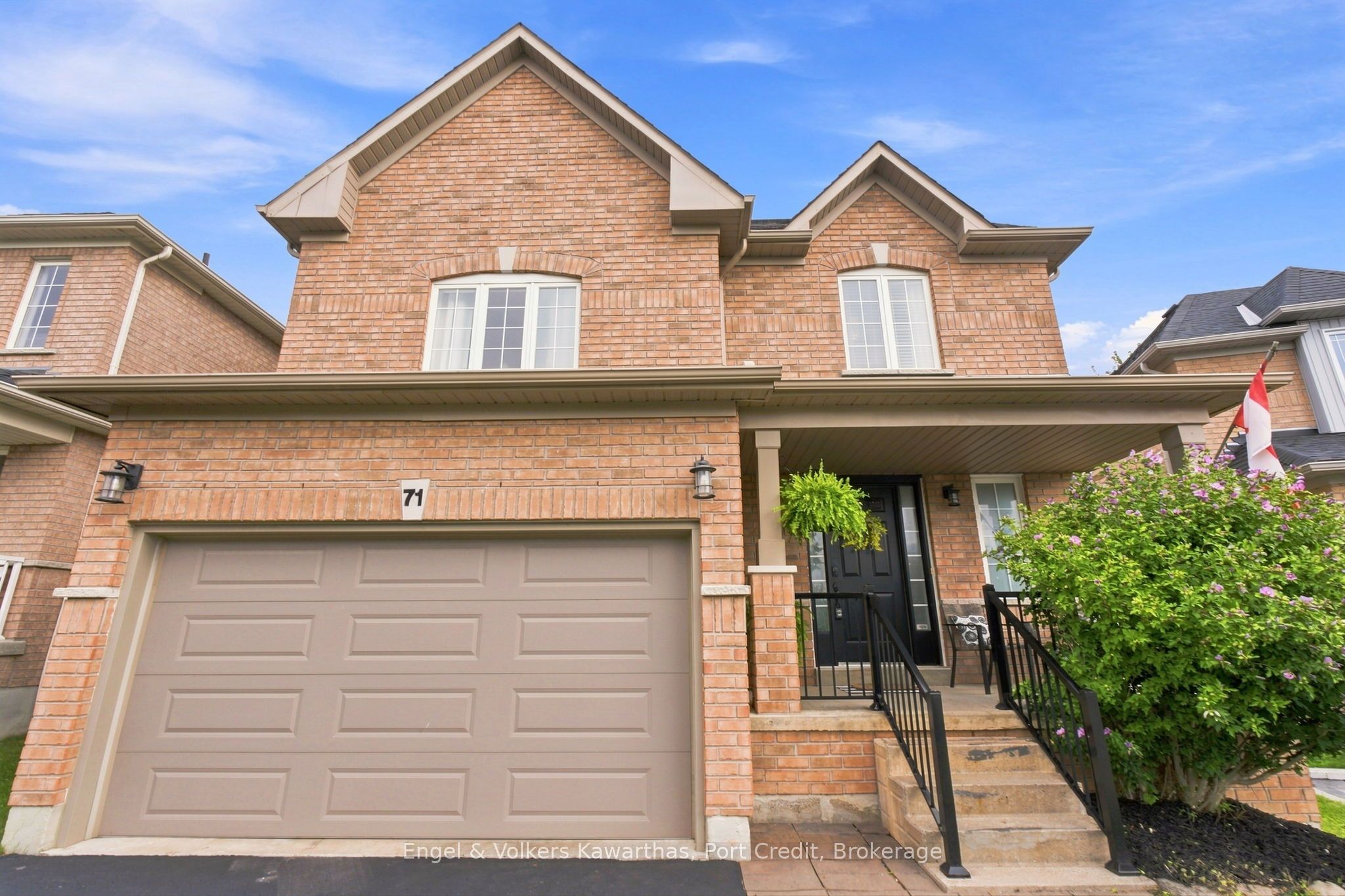 71 Beckett Crescent, Clarington, ON L1E 3J4 photo 2