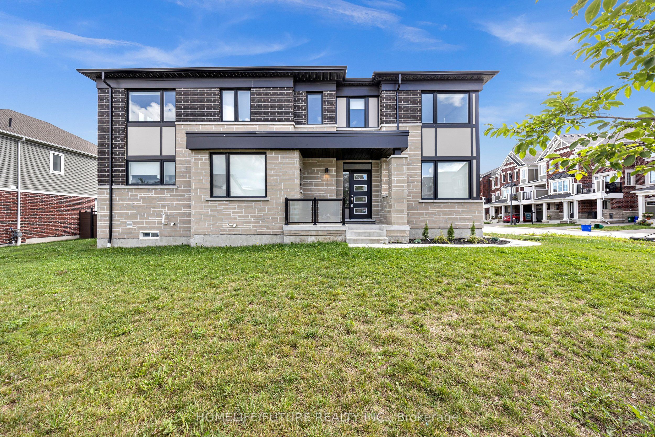 3379 Swordbill Street, Pickering, ON L1X 0M9 photo 4