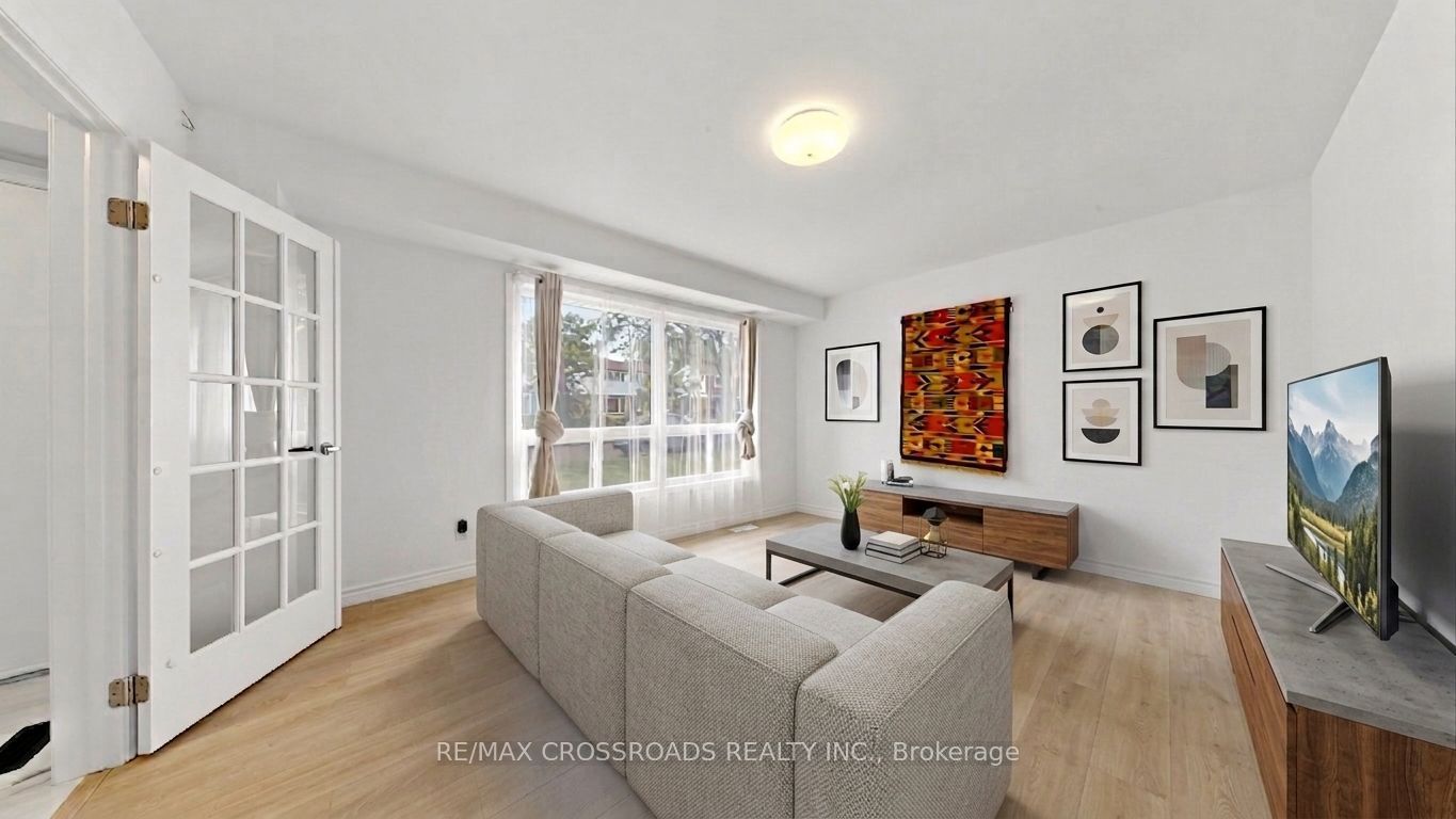 36 United Square, Toronto, ON M1B 2C2 photo 5