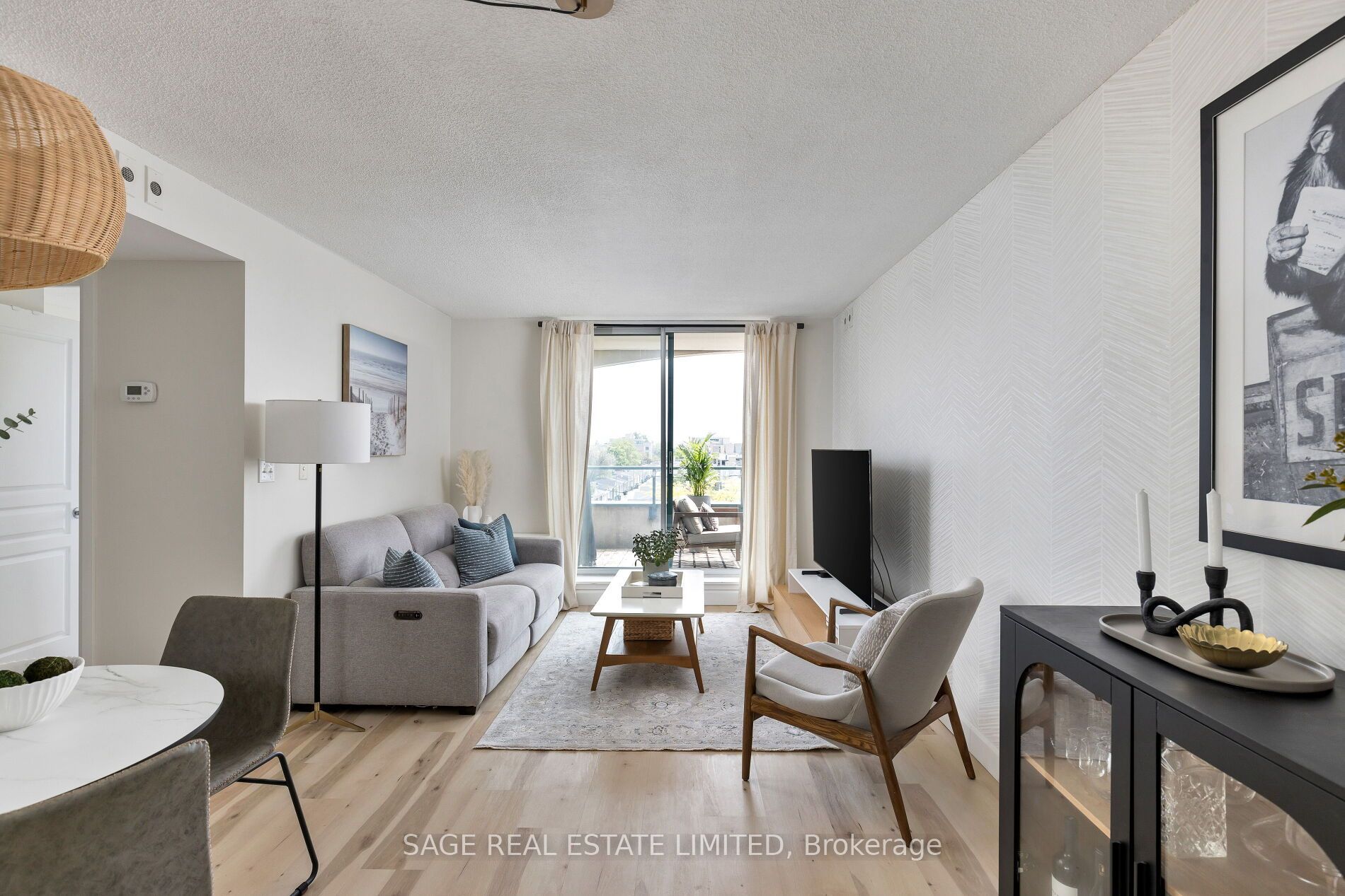 1765 Queen Street E 401, Toronto, ON M4L 3Z2 photo 4