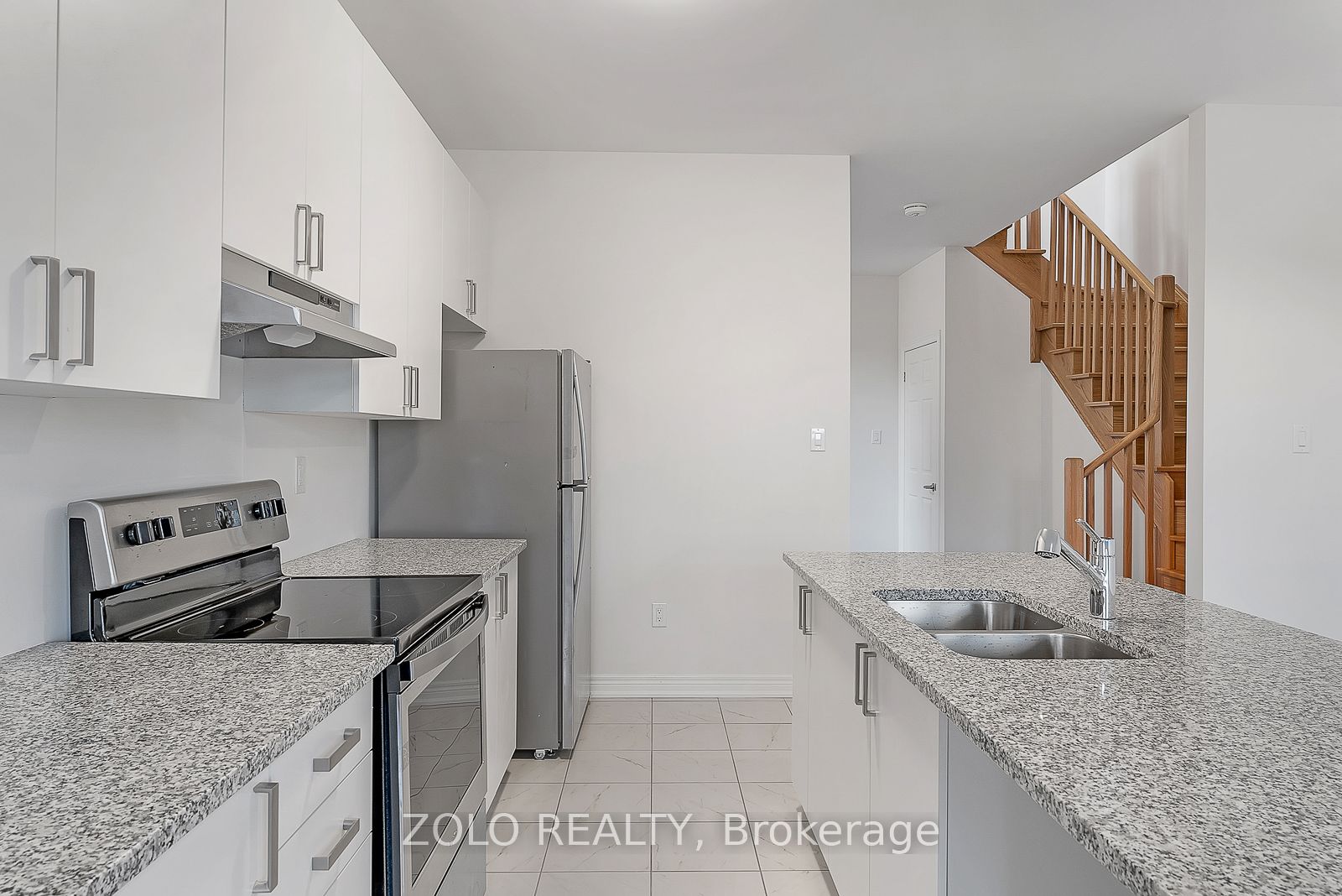 79 Bayardo Drive Room, Oshawa, ON L1L 0V2
