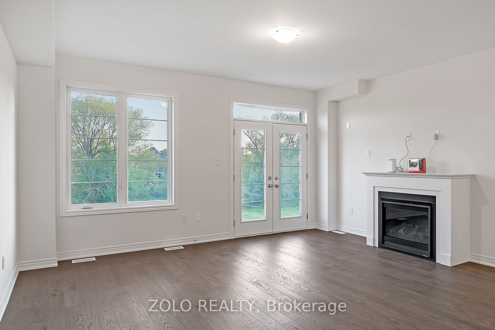 79 Bayardo Drive Room, Oshawa, ON L1L 0V2 photo 2