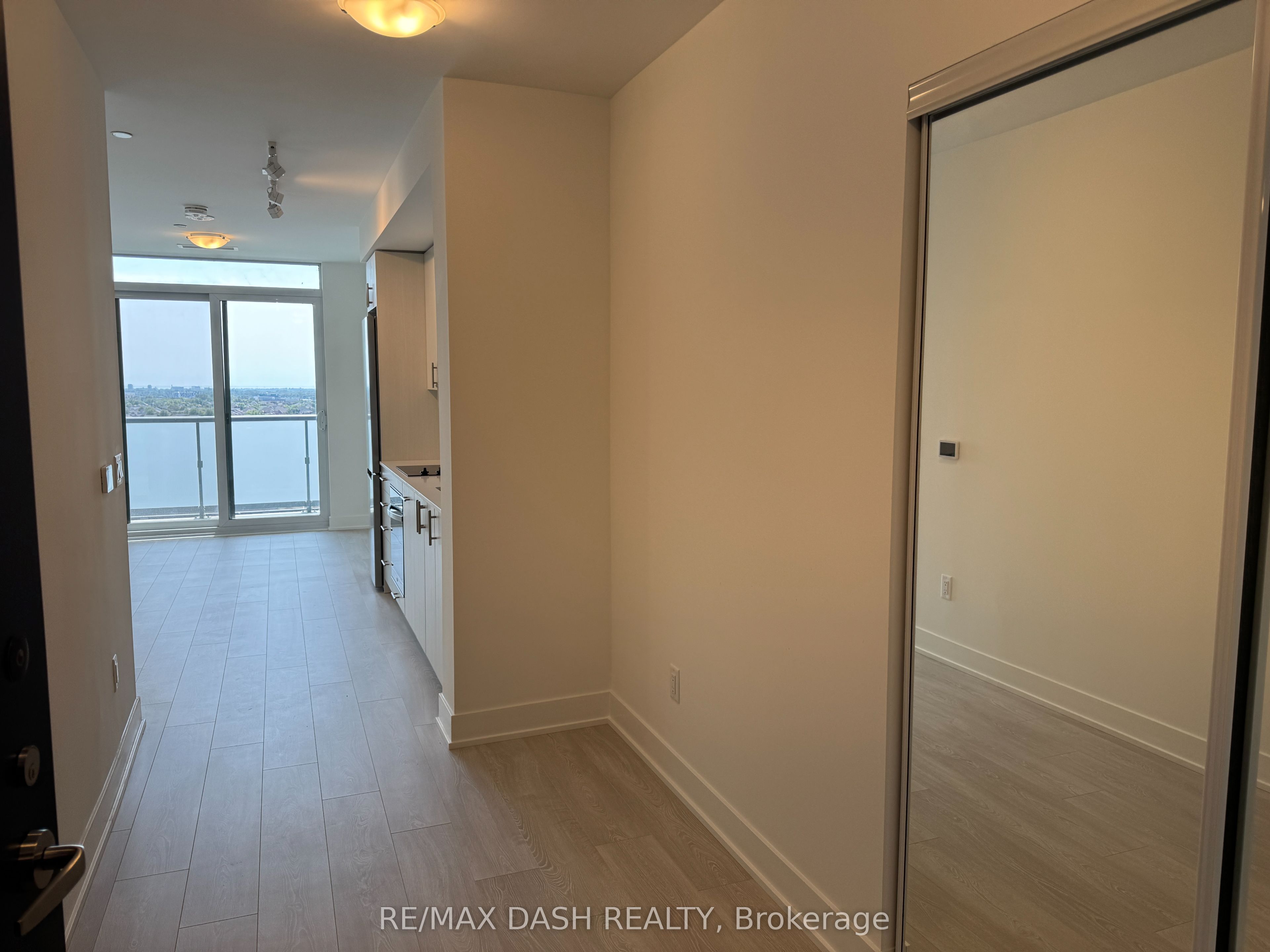 2545 Simcoe Street N 922, Oshawa, ON L1L 0W3 photo 3