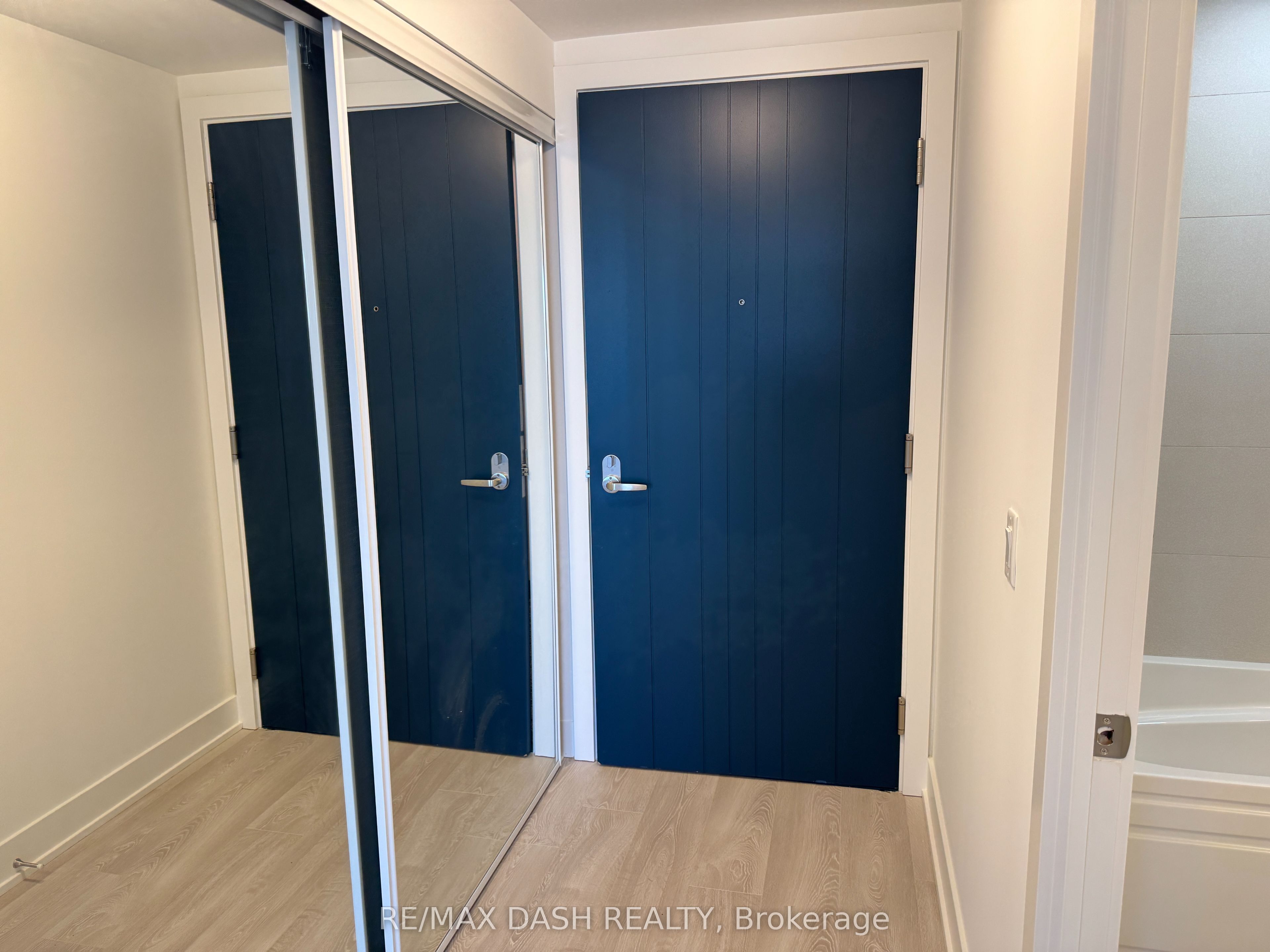 2545 Simcoe Street N 634, Oshawa, ON L1L 0W3 photo 5