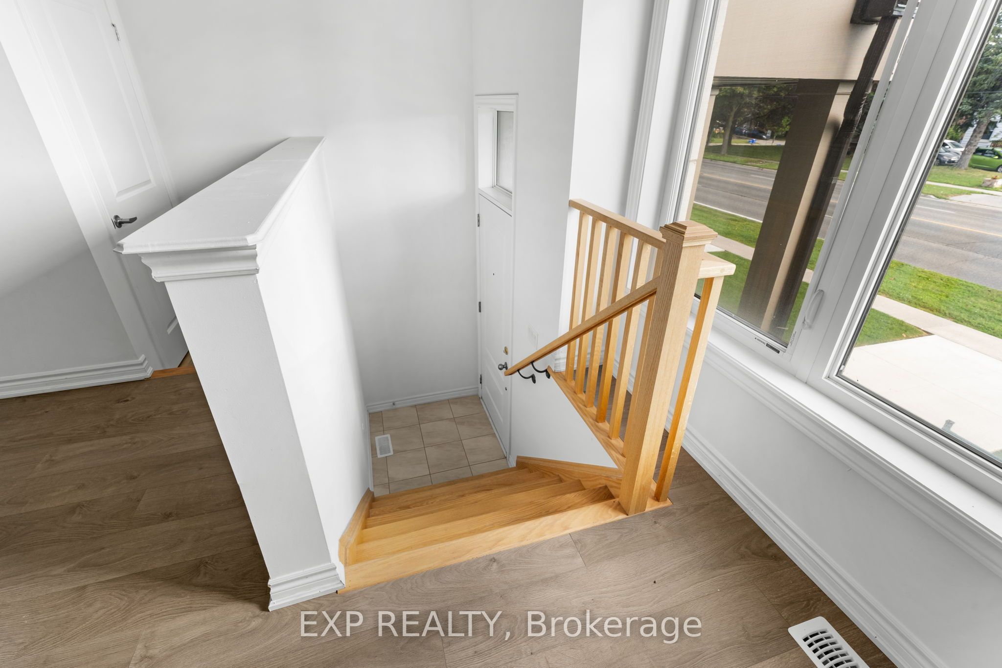 388 Okanagan Path, Oshawa, ON L1H 0B1 photo 5