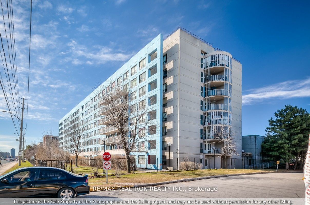 39 Kimbercroft Court 105, Toronto, ON M1S 5B5