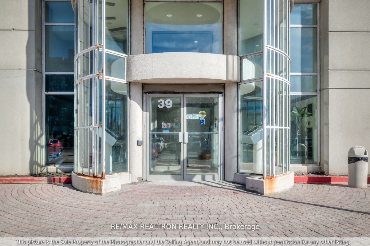 39 Kimbercroft Court 105, Toronto, ON M1S 5B5 photo 2