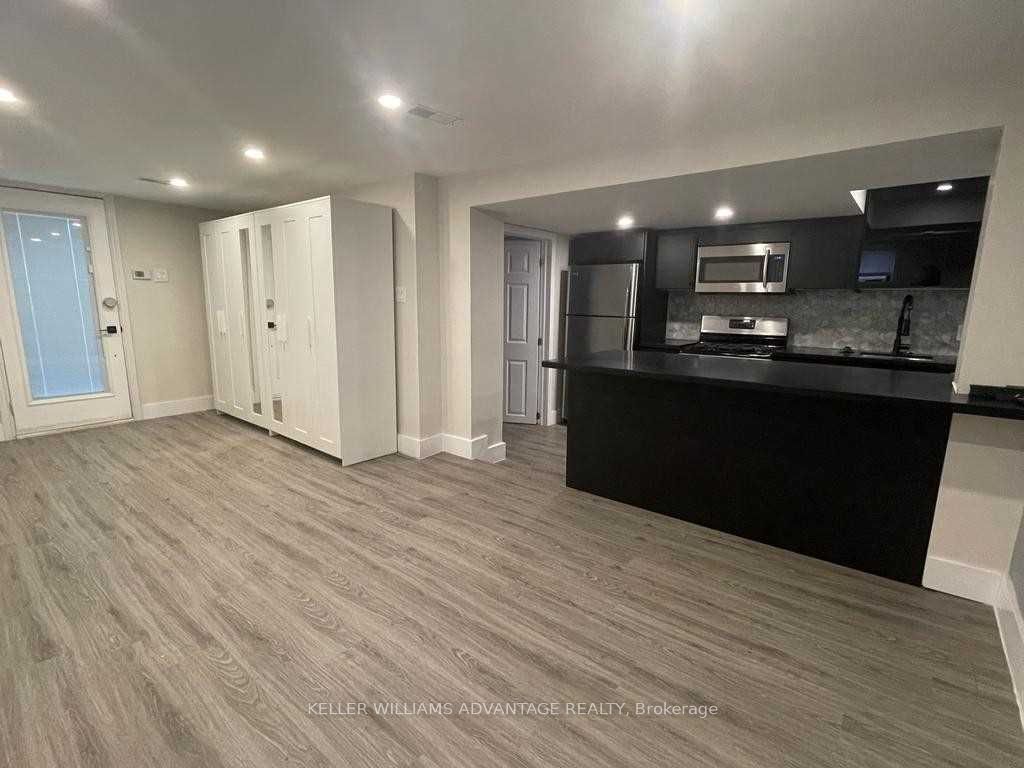 372 Highfield Road #Lower, Toronto, ON M4L 2V6 photo 5