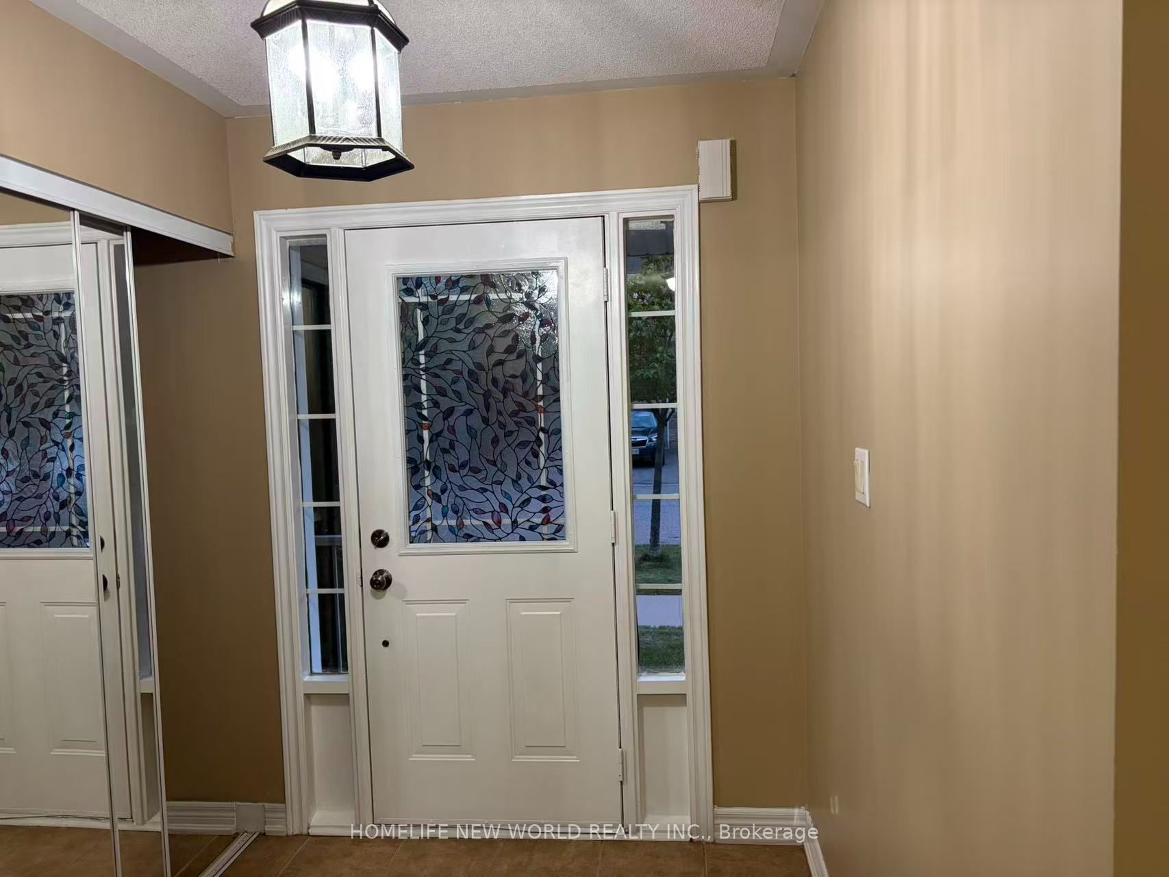 72 Keywood Street, Ajax, ON L1Z 2E4 photo 2