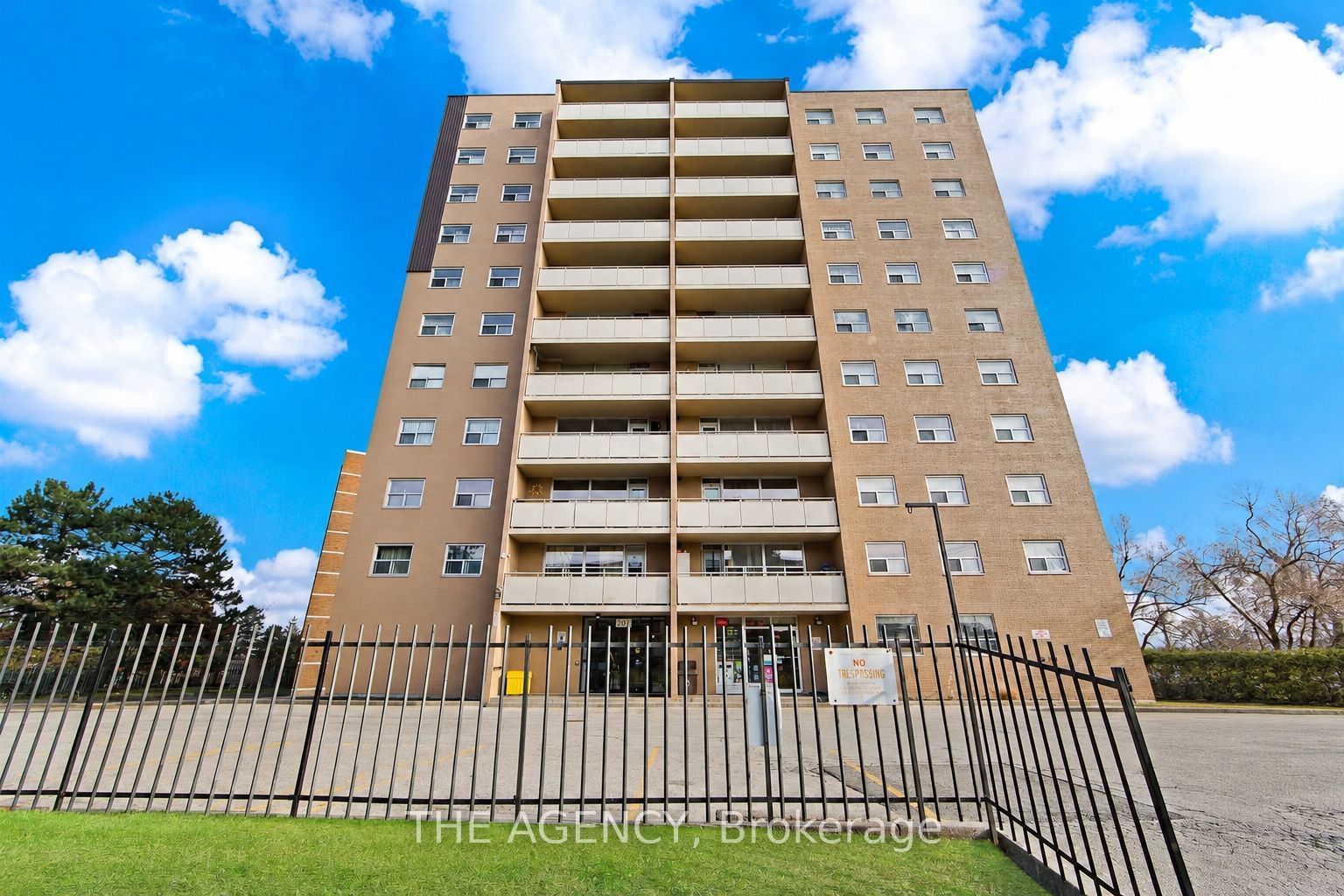 207 Galloway Road 804, Toronto, ON M1E 4X3