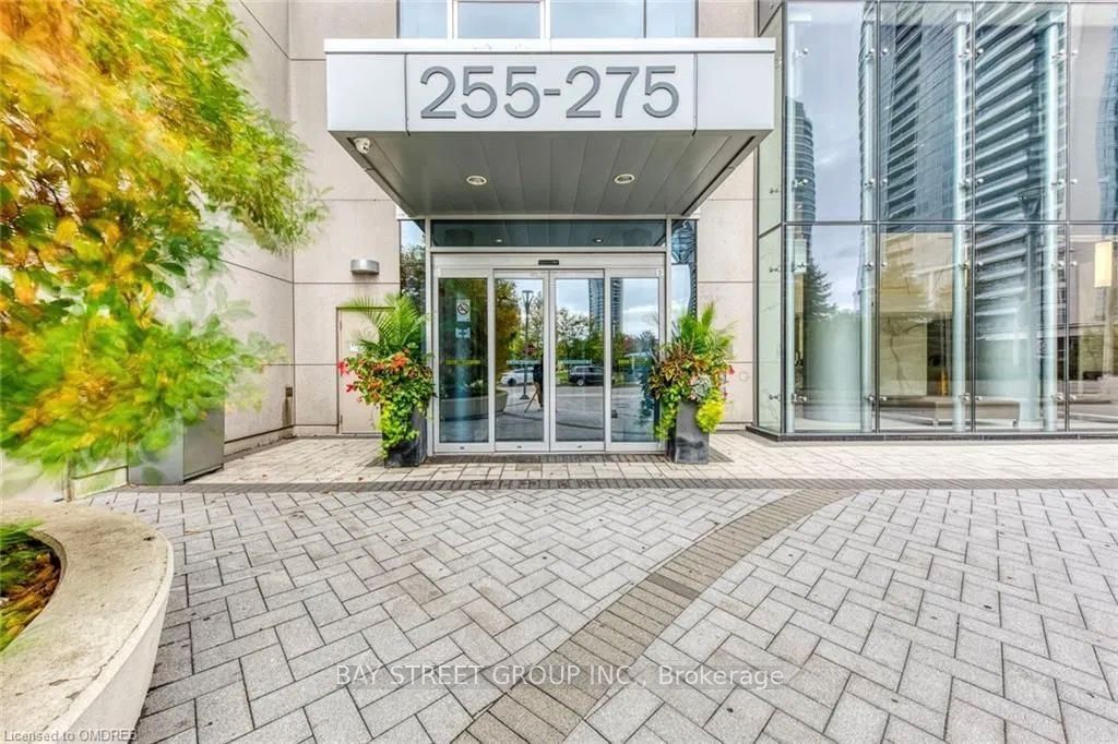 275 Village Green Square 2123, Toronto, ON M1S 0L8 photo 2