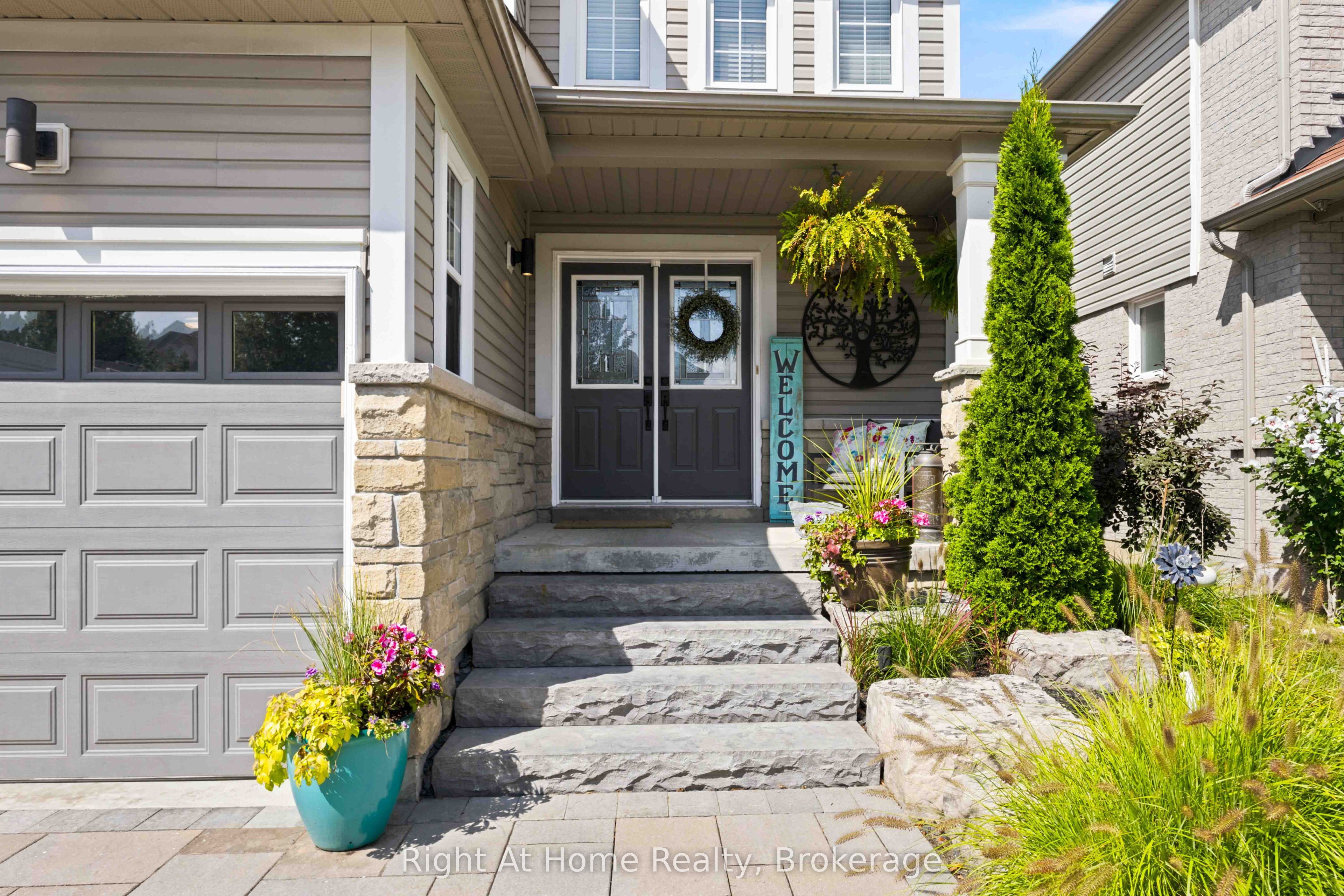 149 Dadson Drive, Clarington, ON L1C 5M7 photo 2