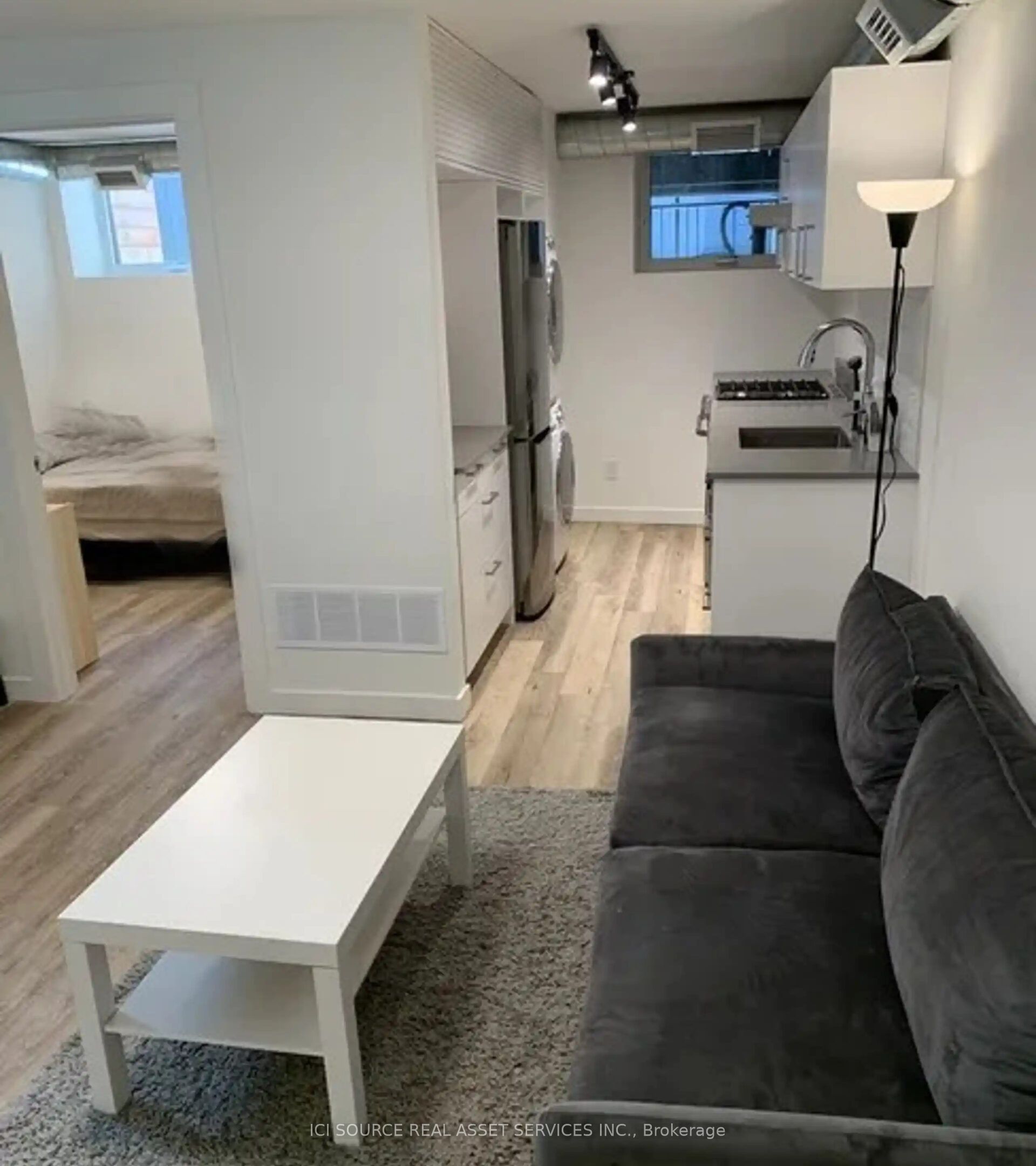 56 Jones Avenue A, Toronto, ON M4M 2Z8 photo 3