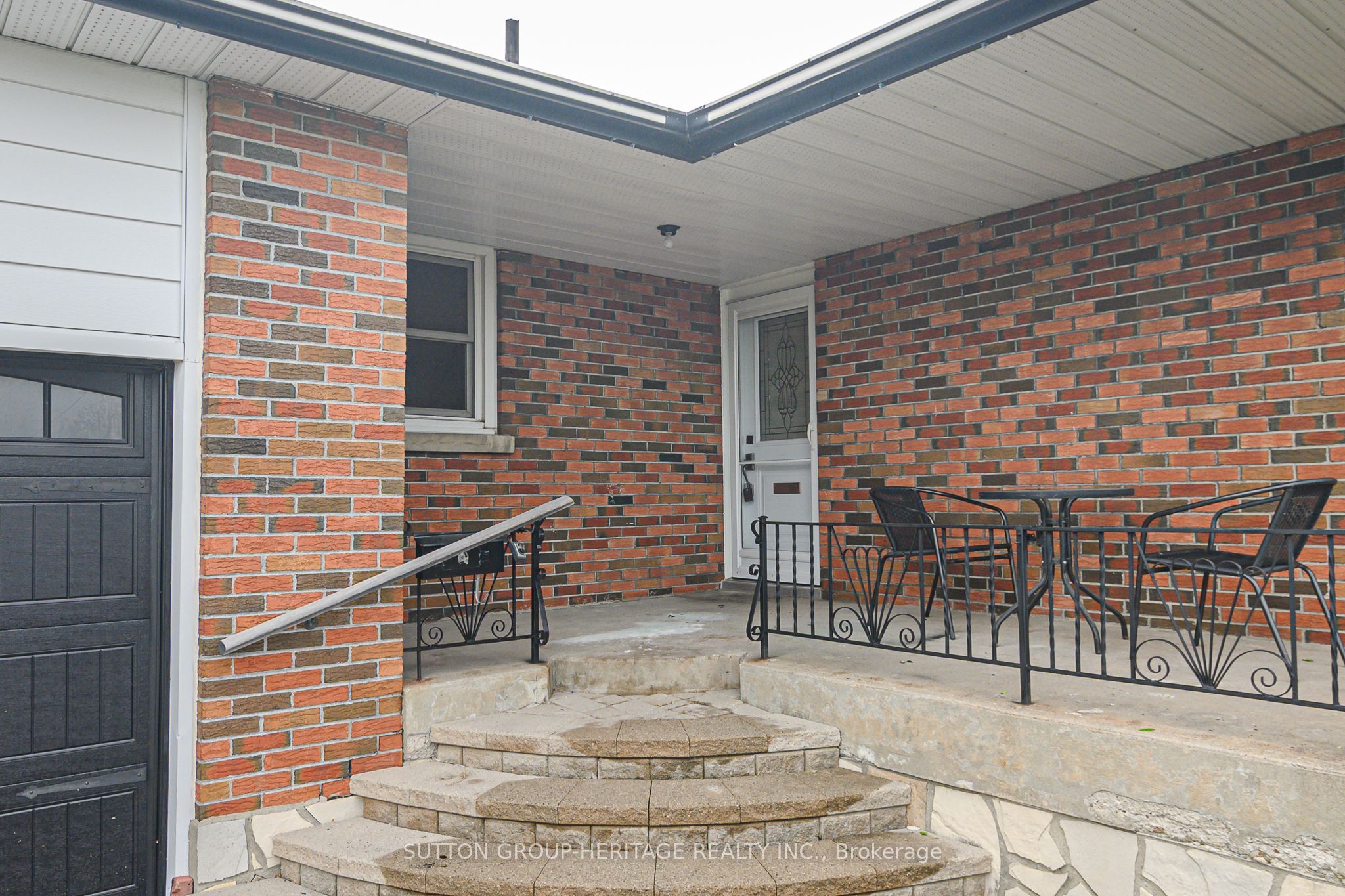 490 Milton Street, Oshawa, ON L1H 6S5 photo 5