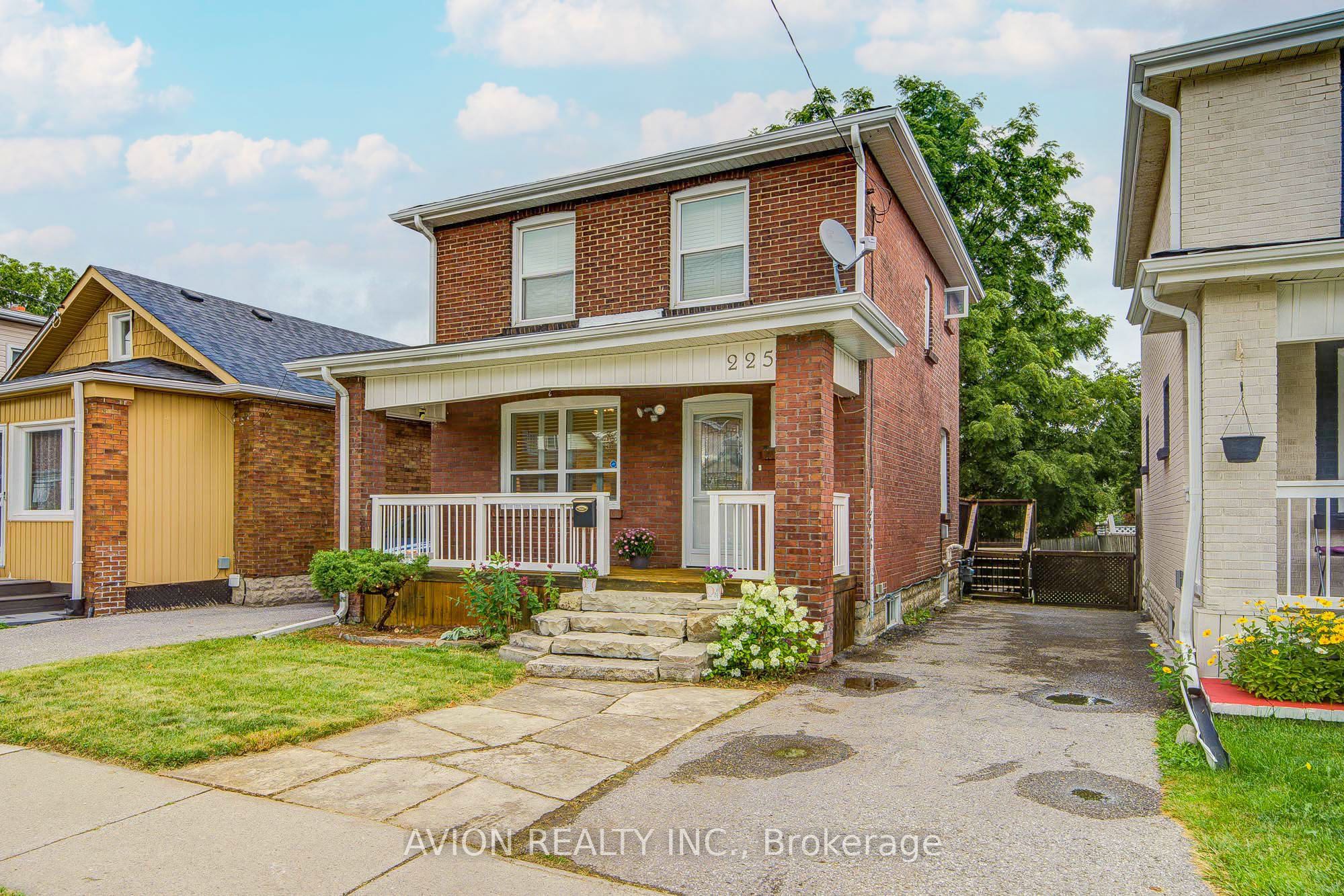 225 Clarke Street, Oshawa, ON L1H 5G2 photo 4