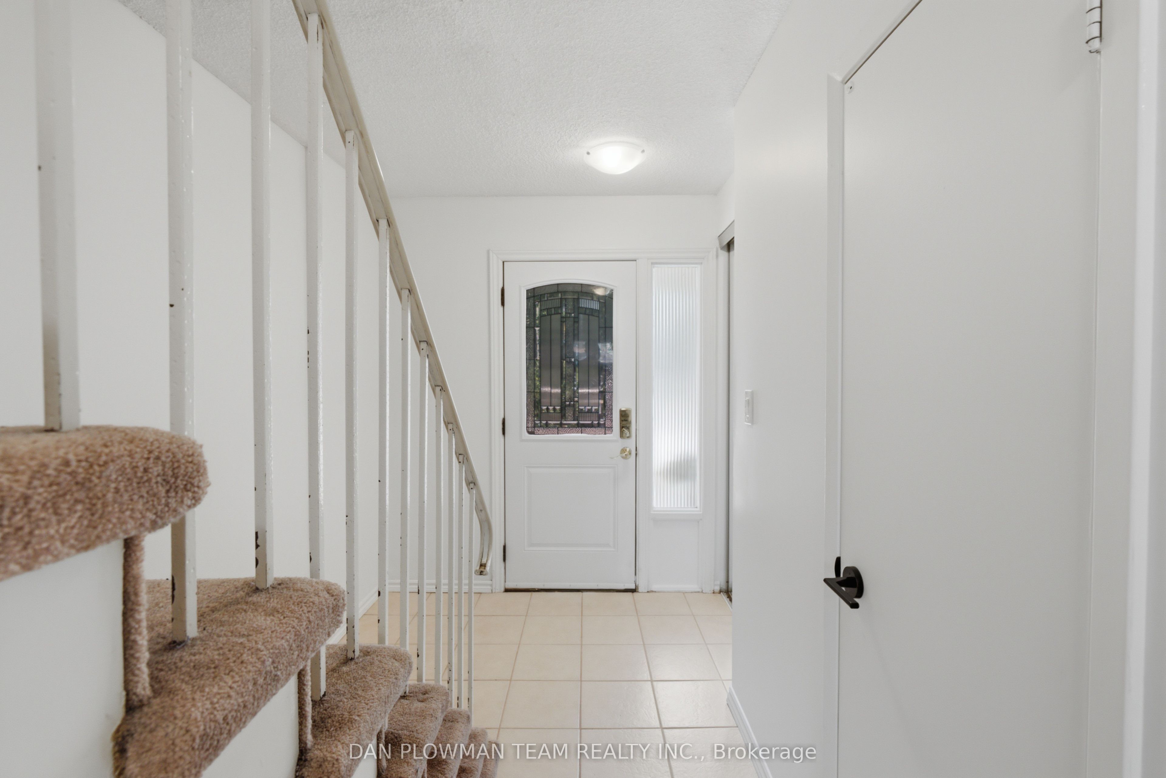 11 Livonia Place 32, Toronto, ON M1E 4W5 photo 4
