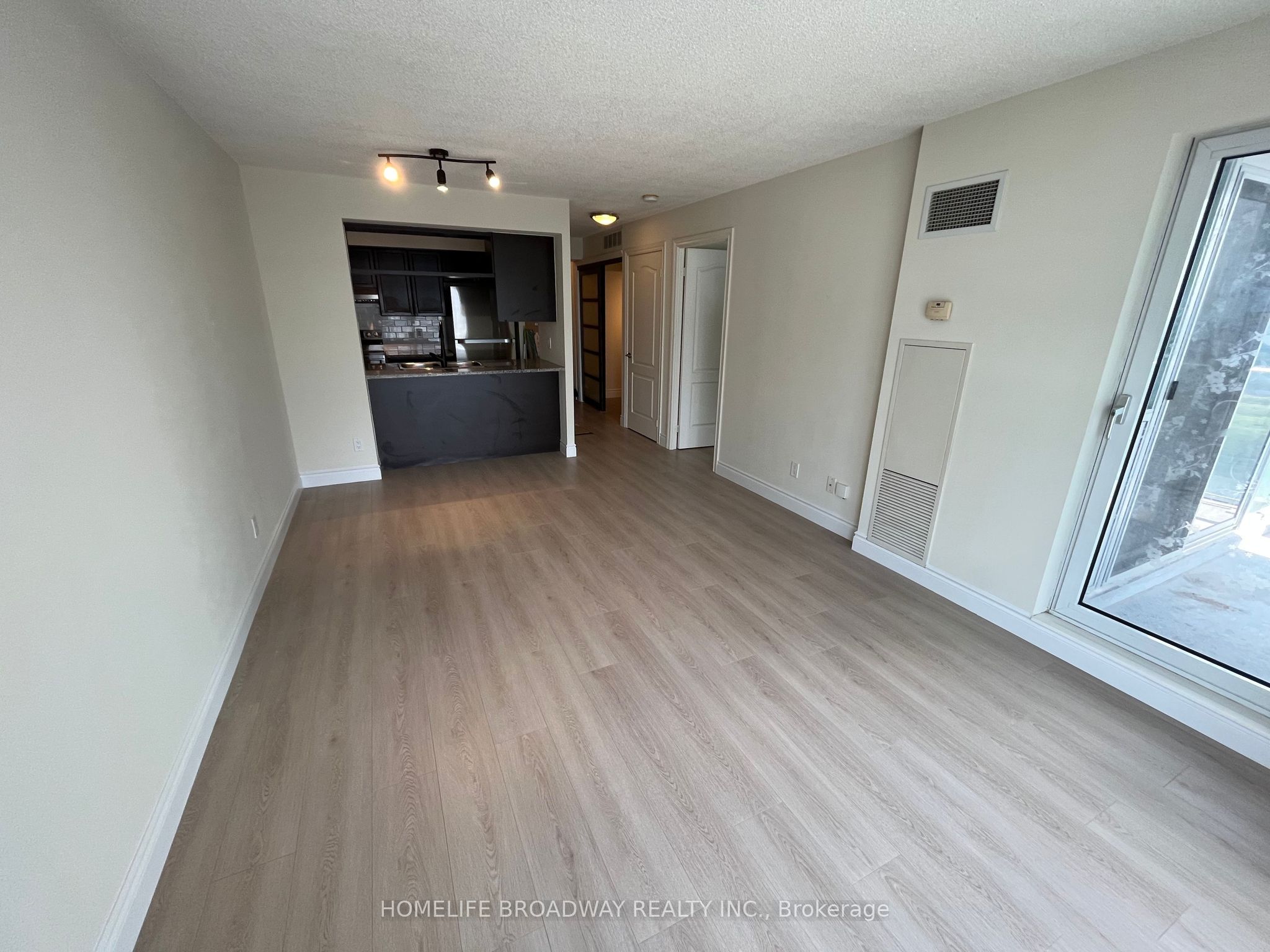70 Town Centre Court 1908, Toronto, ON M1P 0B2 photo 4