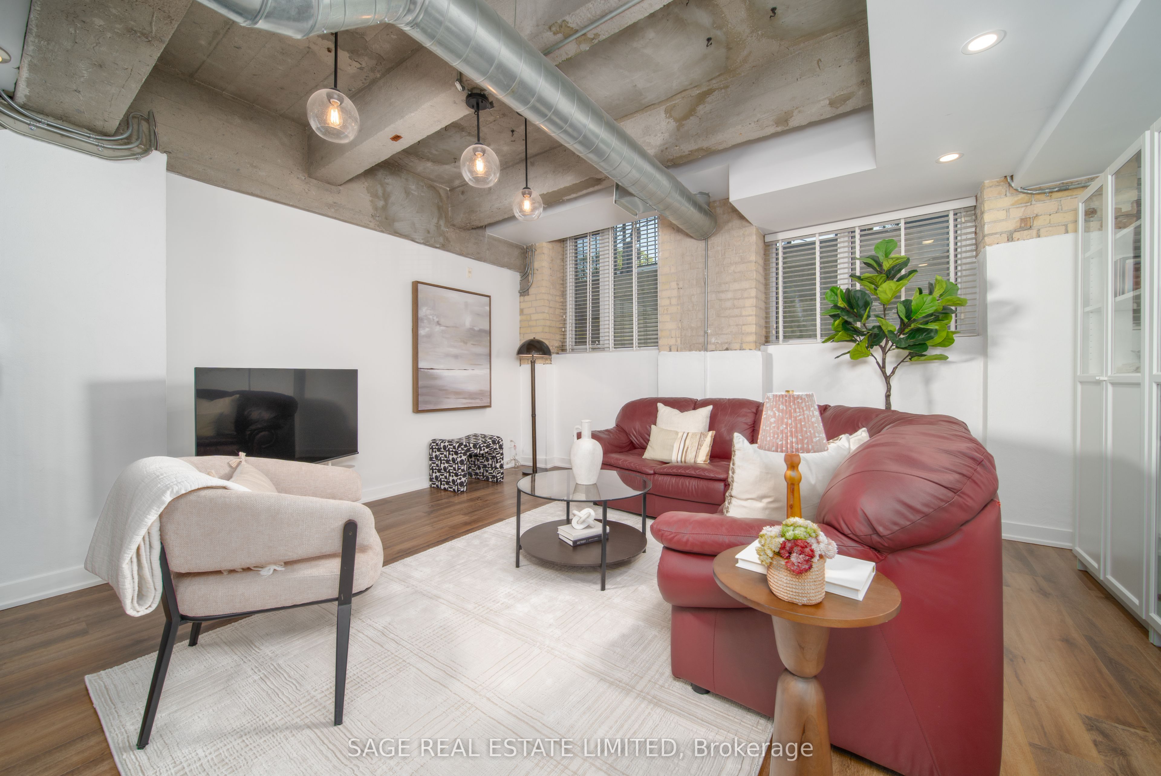 201 Carlaw Avenue 128, Toronto, ON M4M 2S3 photo 3